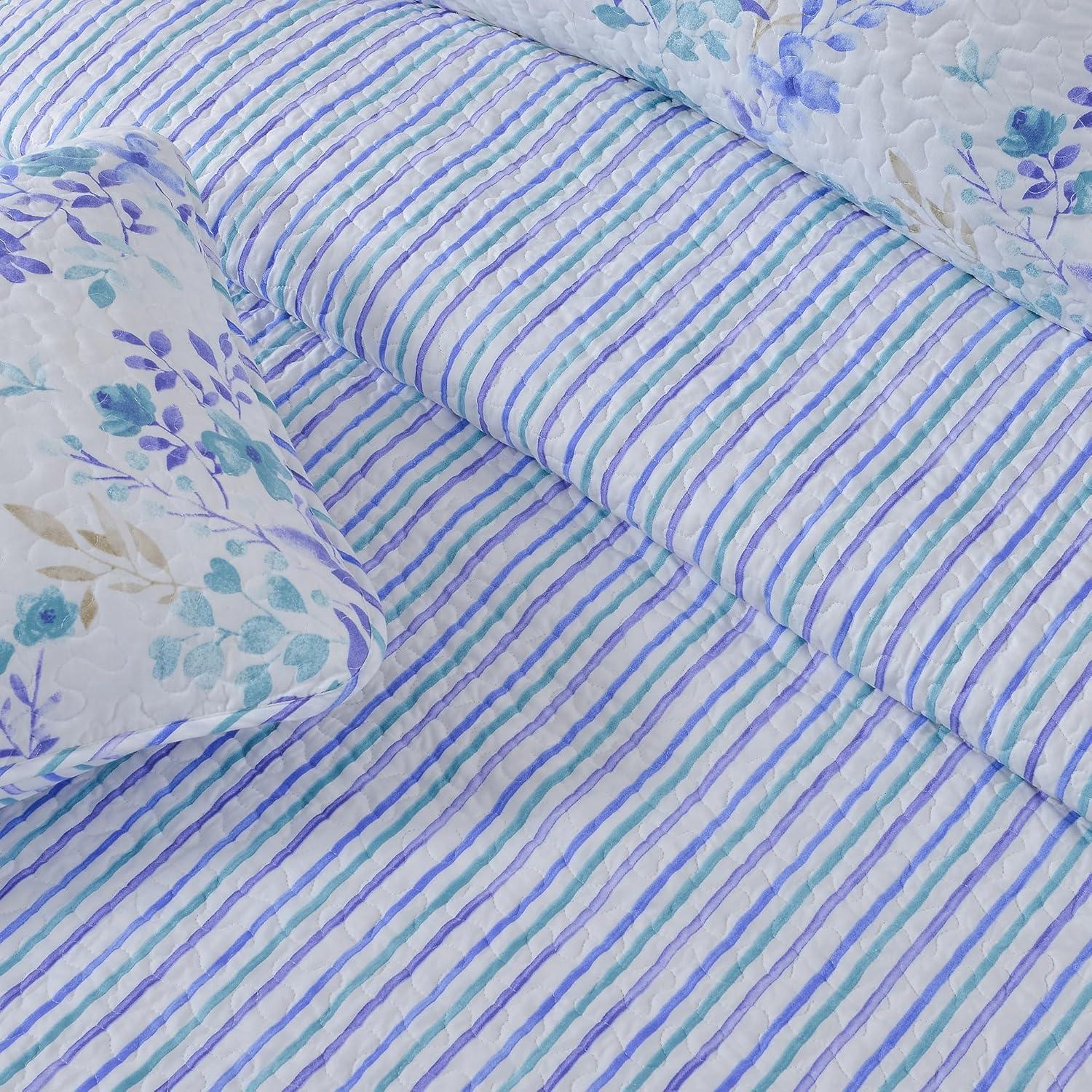 FreshFolds Bright & Colorful Tiny Floral Quilt Set with Shams