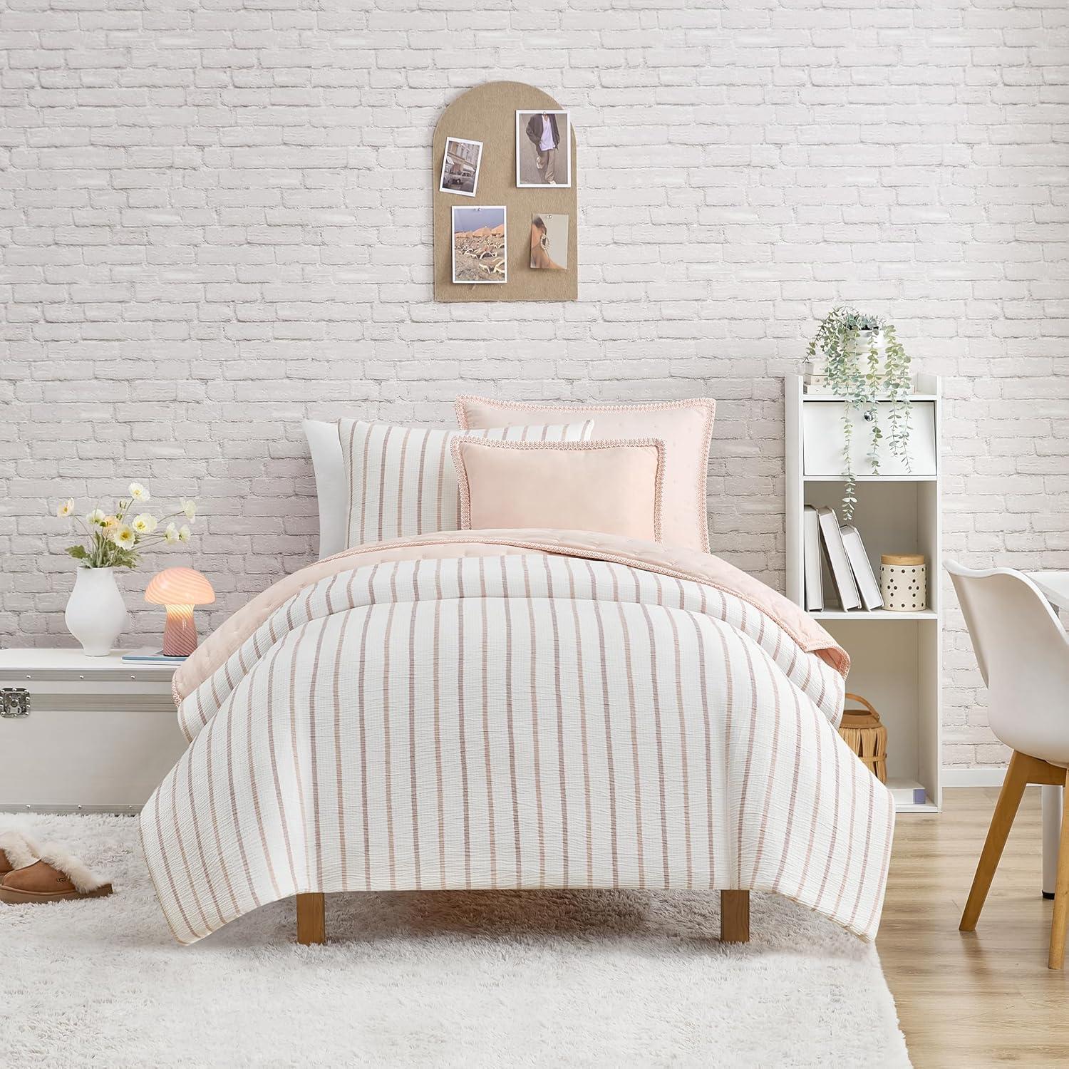 Full/Queen Pink and Brown Striped Polyester Comforter Set