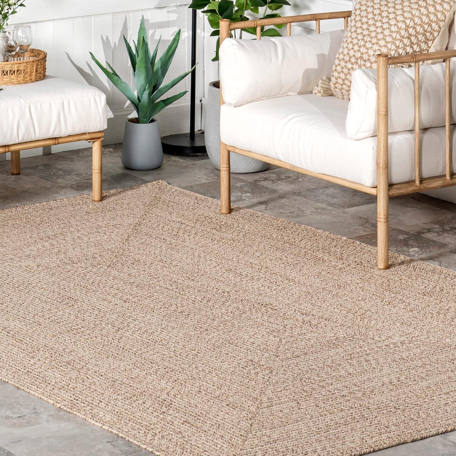 nuLOOM Wynn Braided Indoor/Outdoor Tan 5' Casual Round Rug