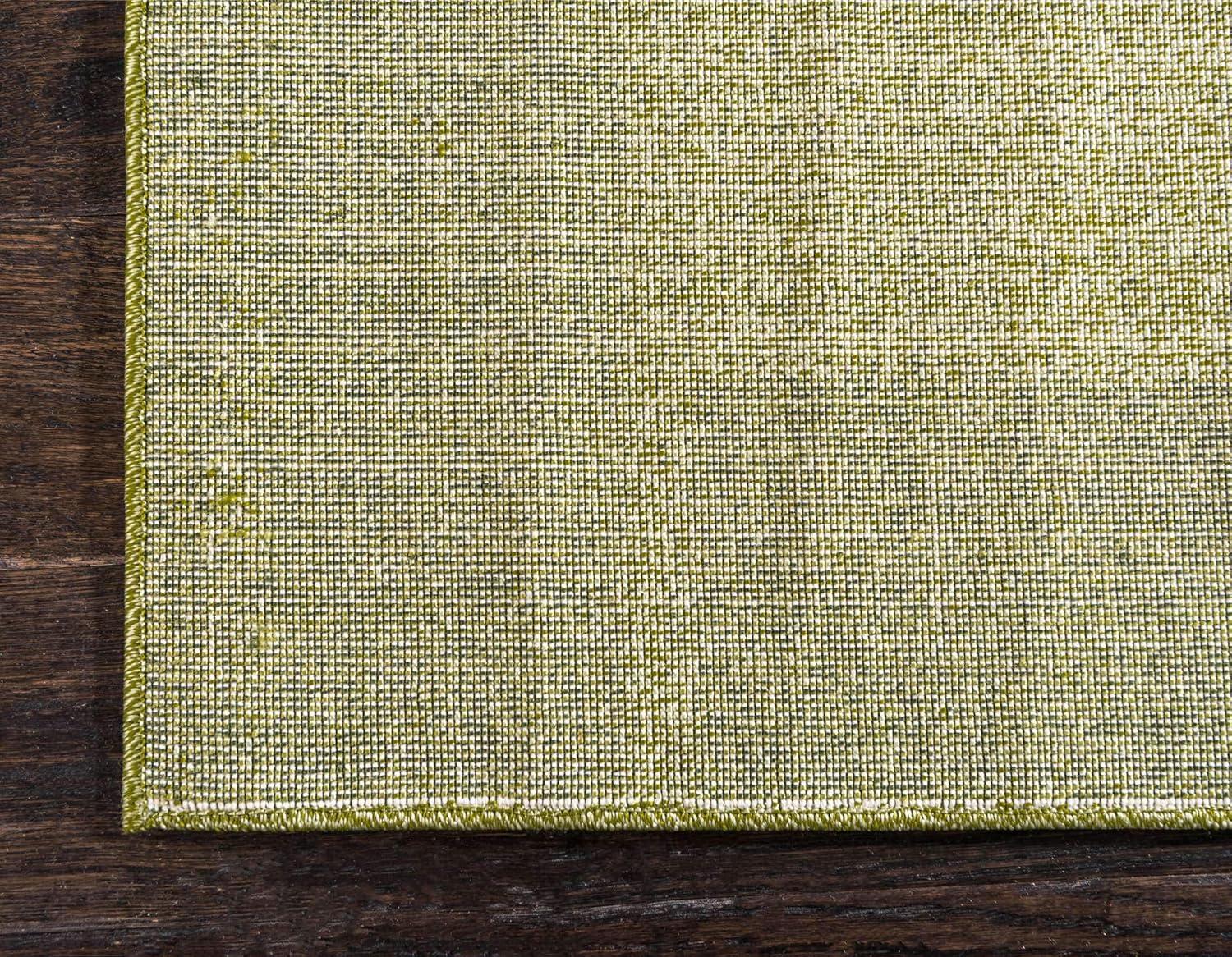 Green Tufted Rectangular Easy Care Synthetic Rug