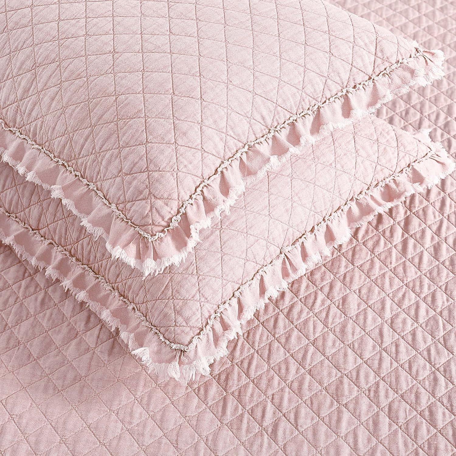 Brielle Home Ravi Stone Washed Quilt and Sham Set Solid Diamond Stitched Boho Modern Quilt Bedding Set, King, Blush