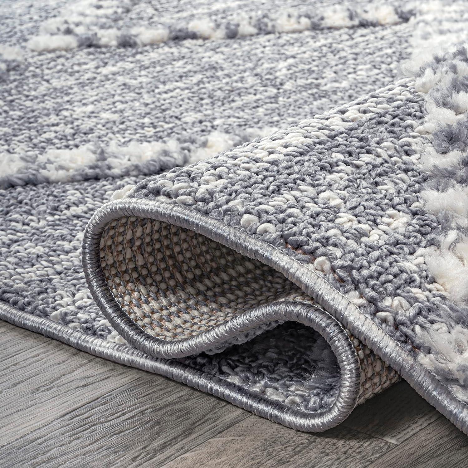 4' x 6' Sofie Moroccan Trellis High-Low Area Rug, Gray/Cream - JONATHAN Y