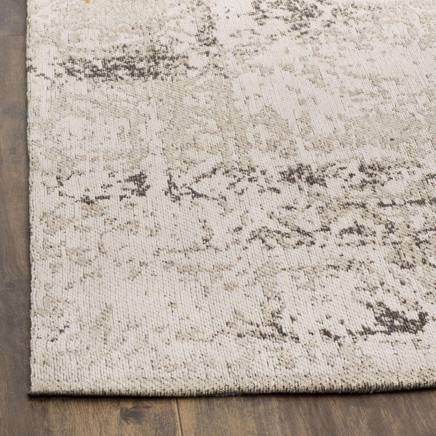 Classic Vintage CLV125 Power Loomed Area Rug - Anthracite - 4'x6' - Safavieh.