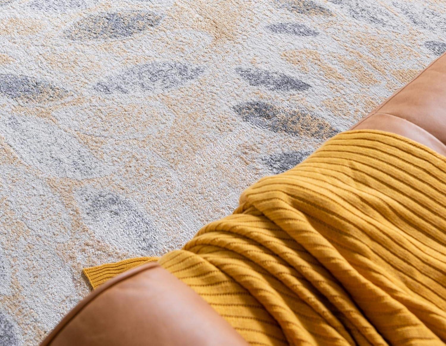 Rugs.com Charleston Collection Rug – 4' x 6' Yellow Low-Pile Rug Perfect For Living Rooms, Large Dining Rooms, Open Floorplans