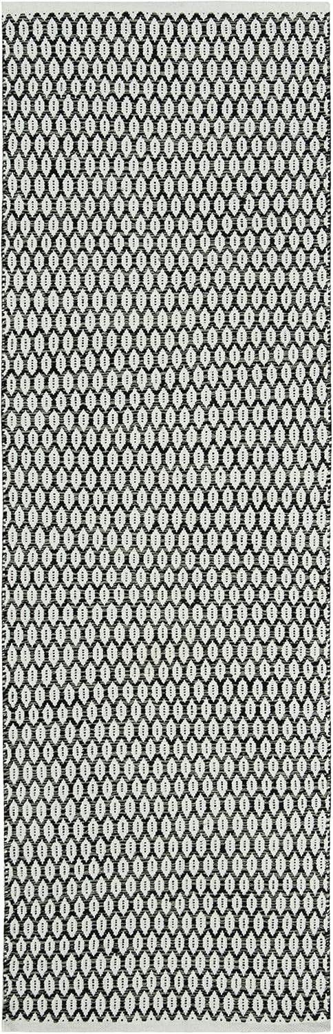 Montauk MTK608 Hand Woven Indoor Runner Rug - Black/Ivory - 2'3"x8' - Safavieh