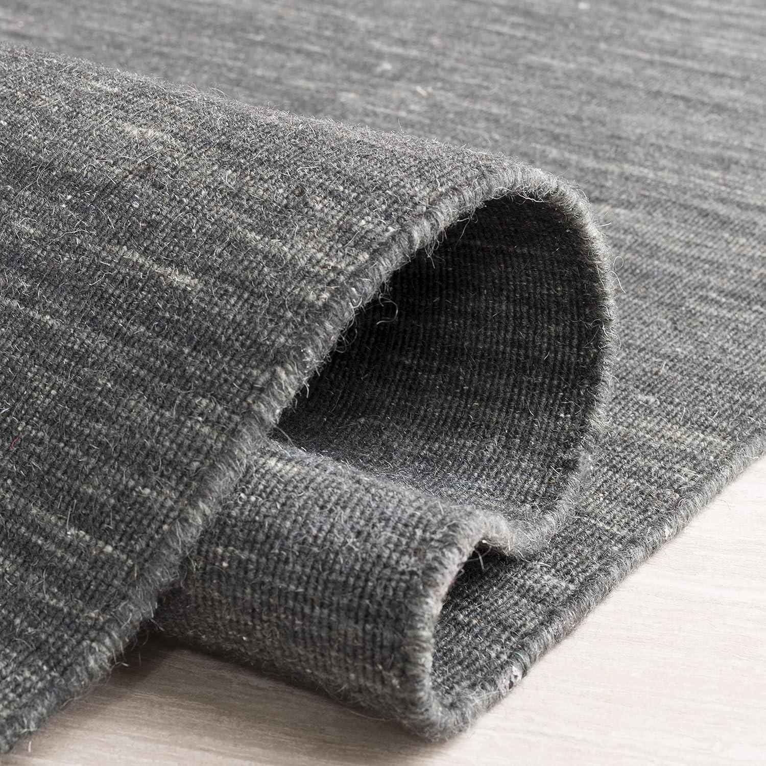 Kilim KLM850 Hand Loomed Accent Rug - Charcoal/Grey - 3'x5' - Safavieh