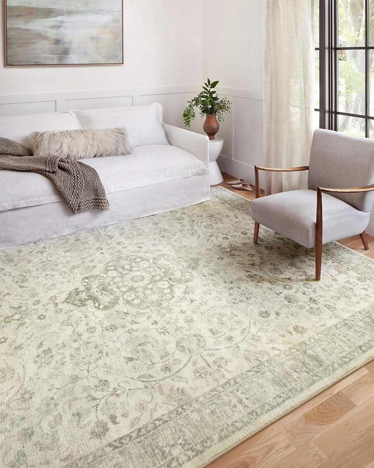 Elegant Ivory Oriental-Inspired Plush Rectangular Rug