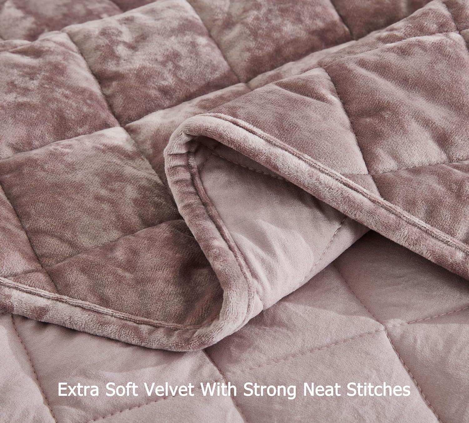 Luxurious Dusty Pink Velvet King Quilt Set with Reversible Microfiber