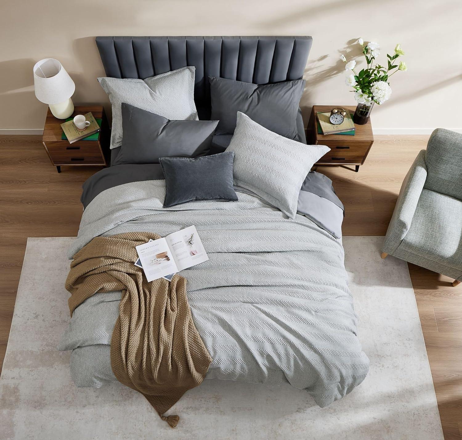 Geniospin Queen Comforter Set, Bed in A Bag 7-Pieces, Light Grey Textured All Season Comfortable Bedding Sets with Comforter, Sheets, Pillowcases & Shams (Light Grey, 90"x90")