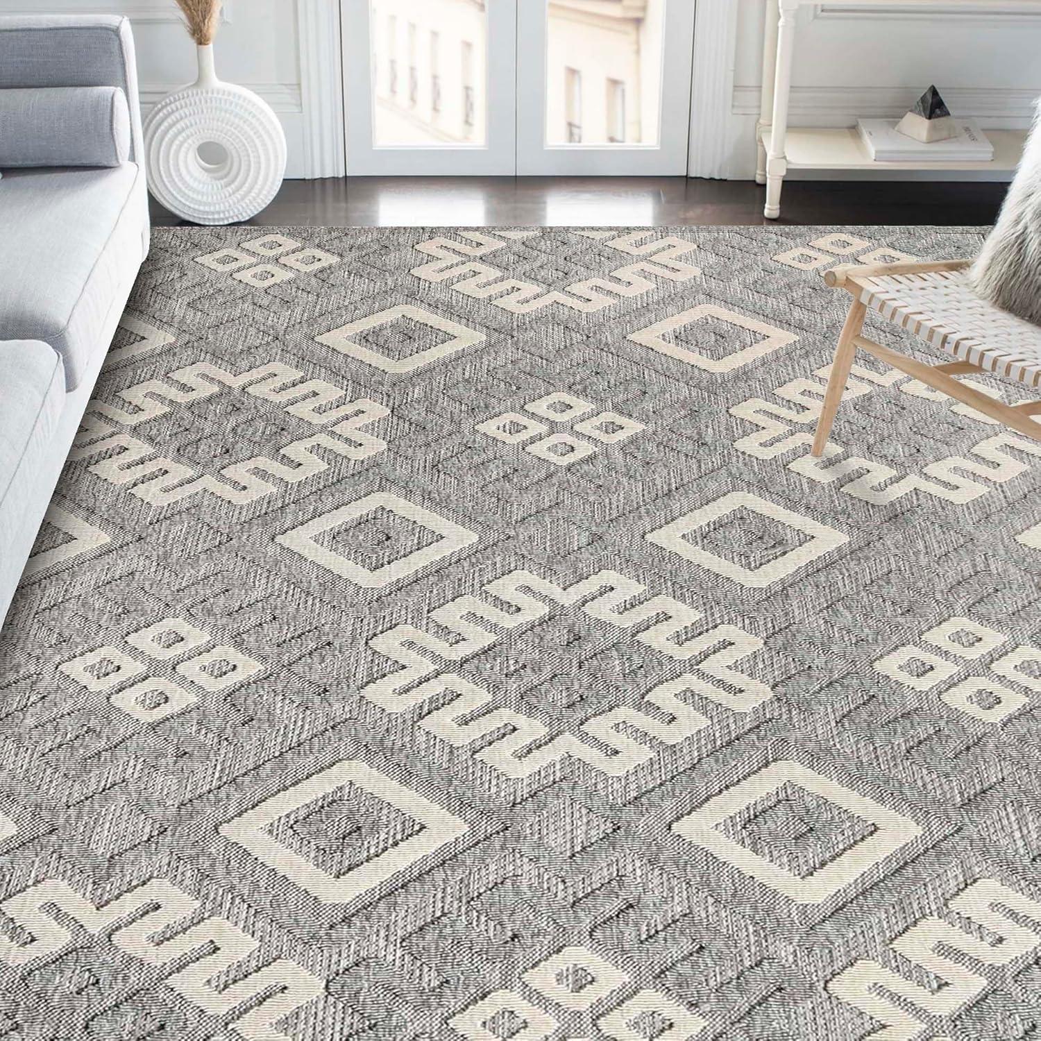 Modern Diamonds Geometric Indoor/Outdoor Area Rug, Gray, 5' 2" x 7' 2"