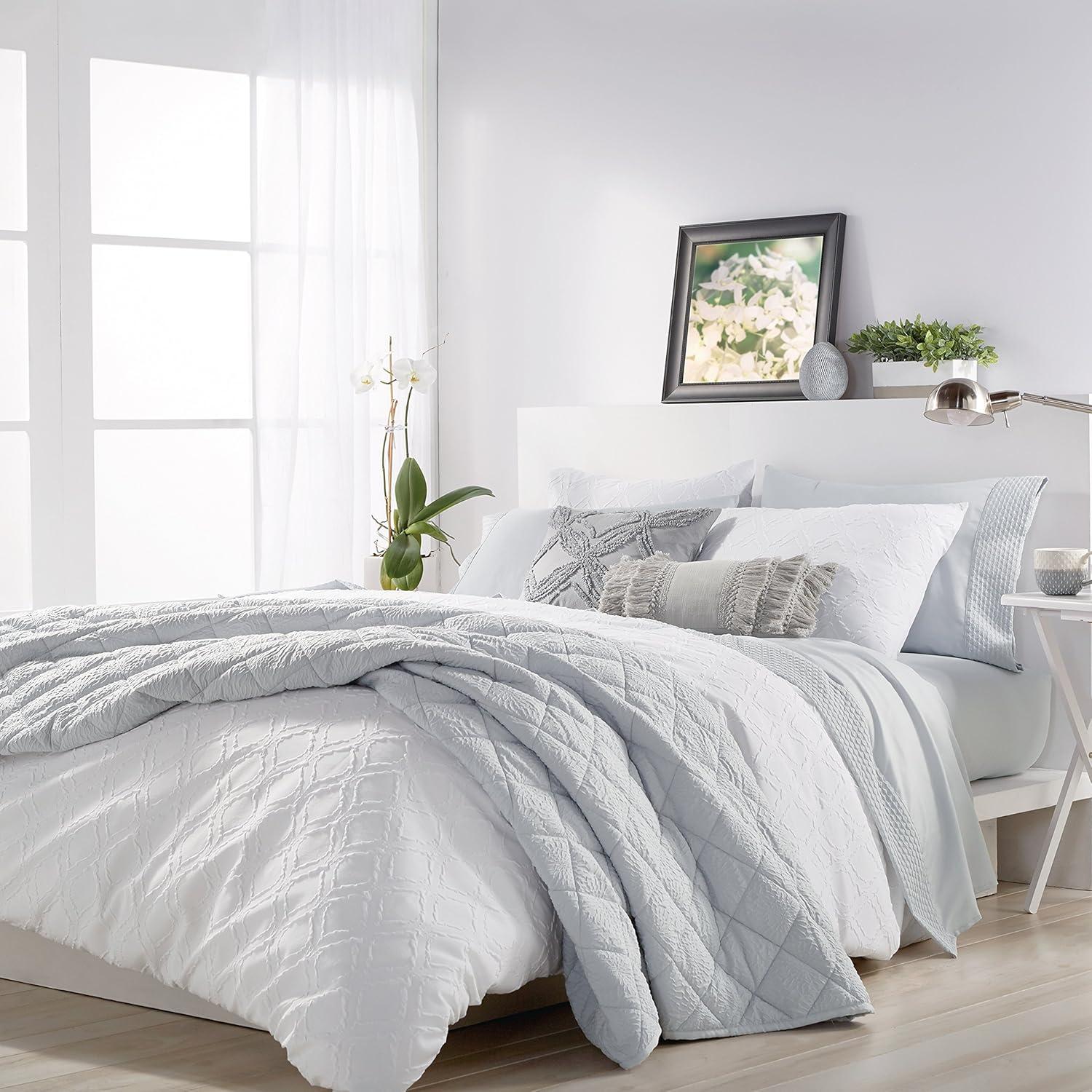 Kelly Clarkson Home Drum Modern & Contemporary Comforter Set