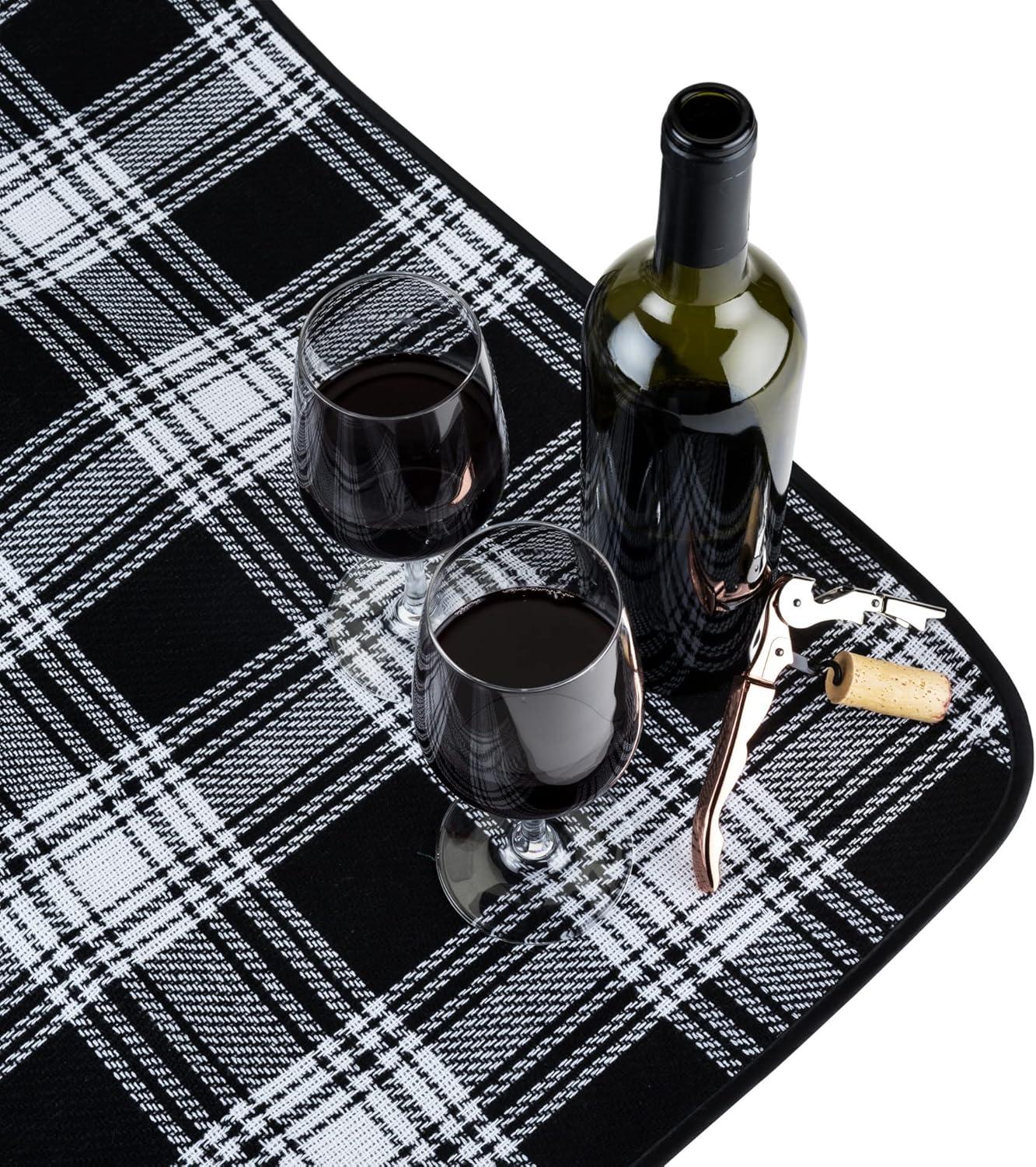 True Dine Picnic Blanket in Black Plaid, 4.5ft x 5ft (54in x 60in) Picnic Blankets Waterproof Foldable, Outdoor Gifts, Picnic Accessories, Set of 1