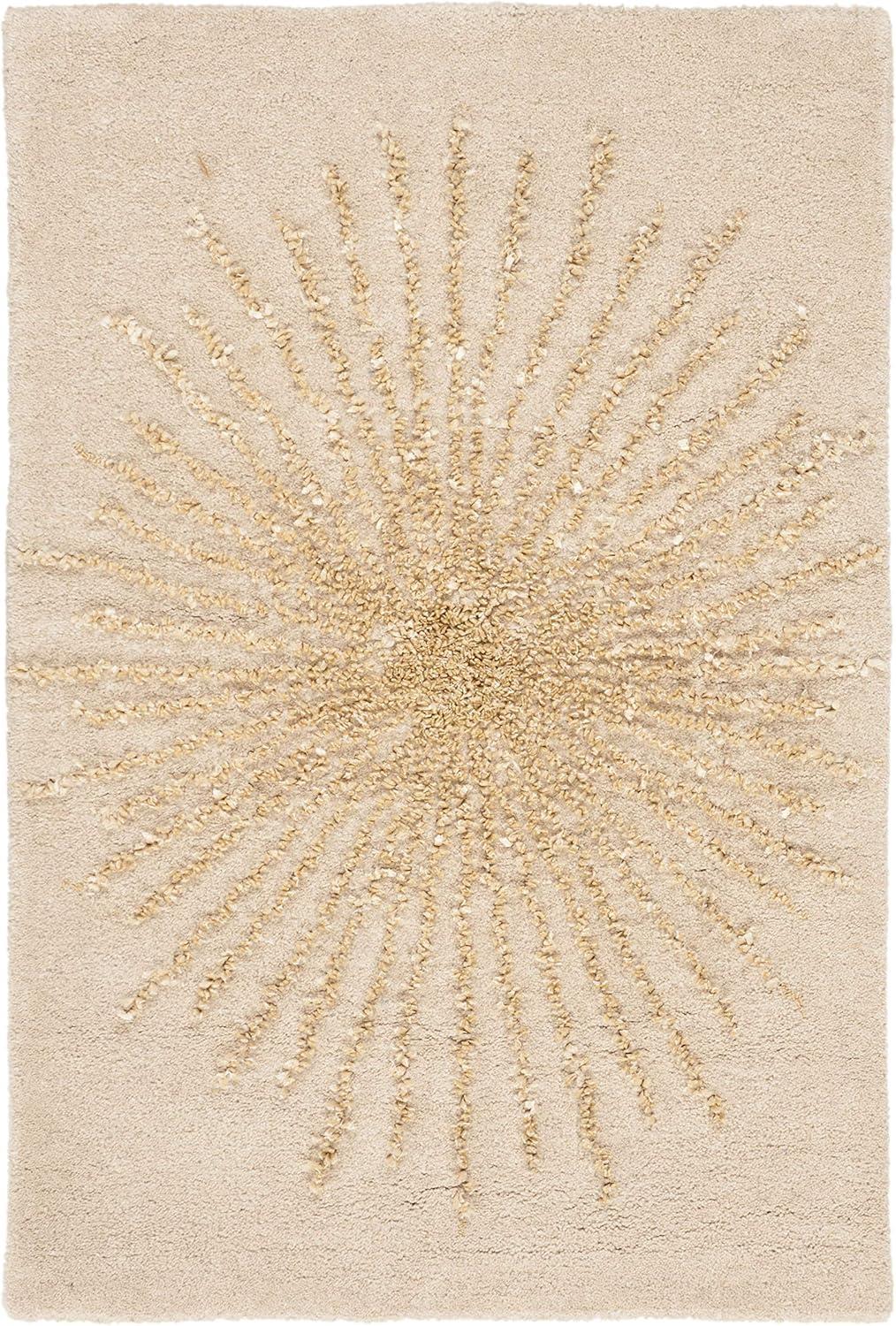 Soho SOH712 Hand Tufted Accent Rug - Beige - 2'6"x4' - Safavieh.