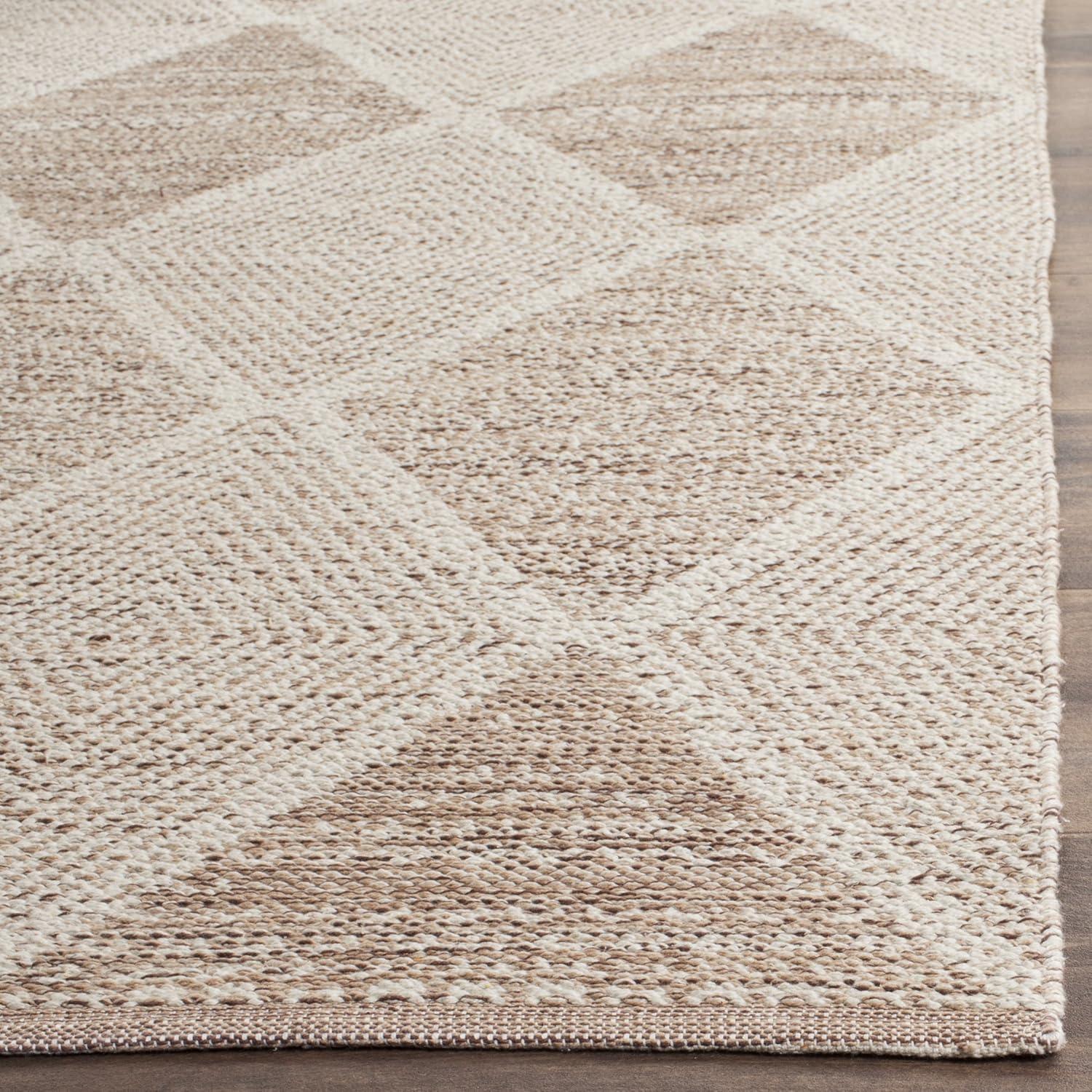 Montauk MTK821 Hand Woven Indoor Accent Rug - Beige - 2'x3' - Safavieh