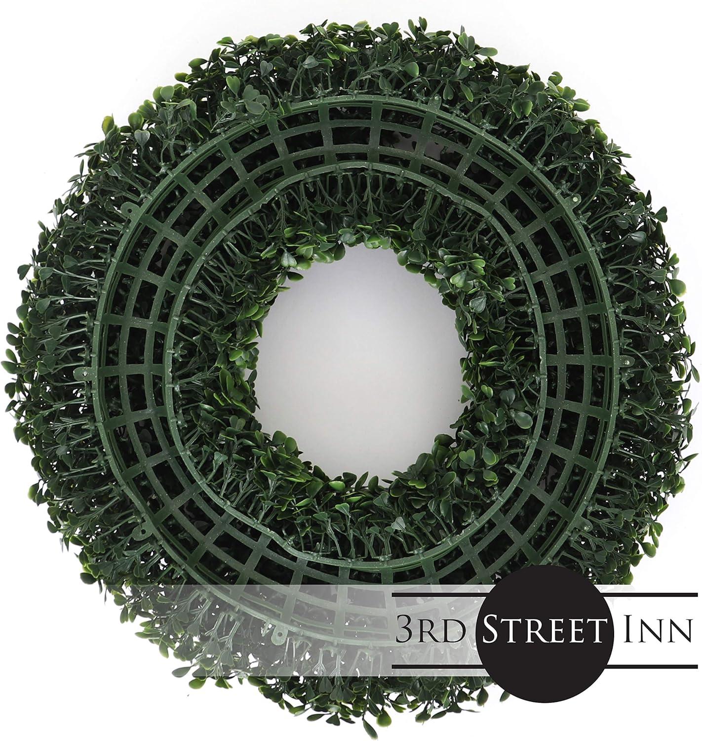 3rd Street Inn 16" Indoor/Outdoor Boxwood Wreath (M)