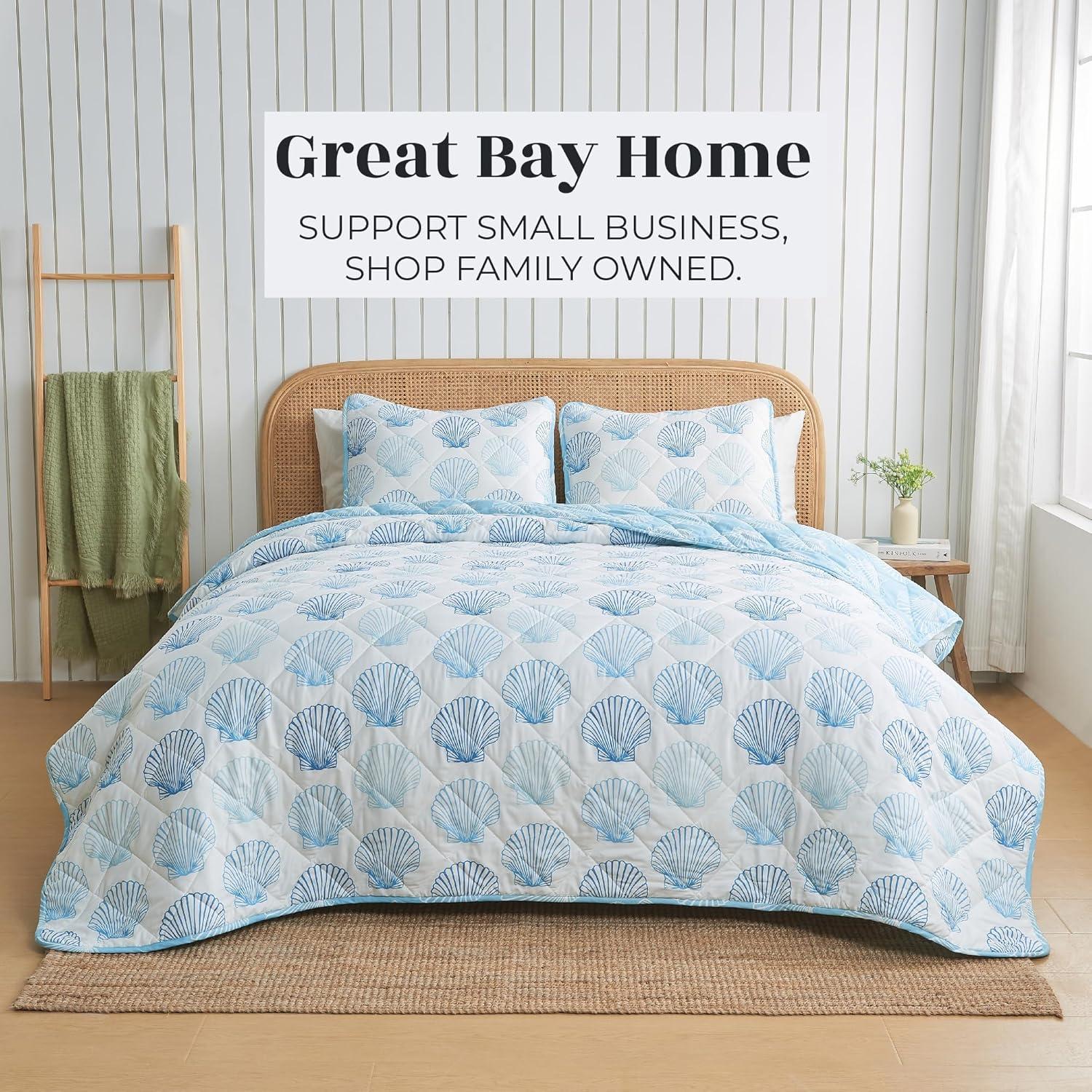 King Size Blue Seashells Microfiber Reversible Quilt Set