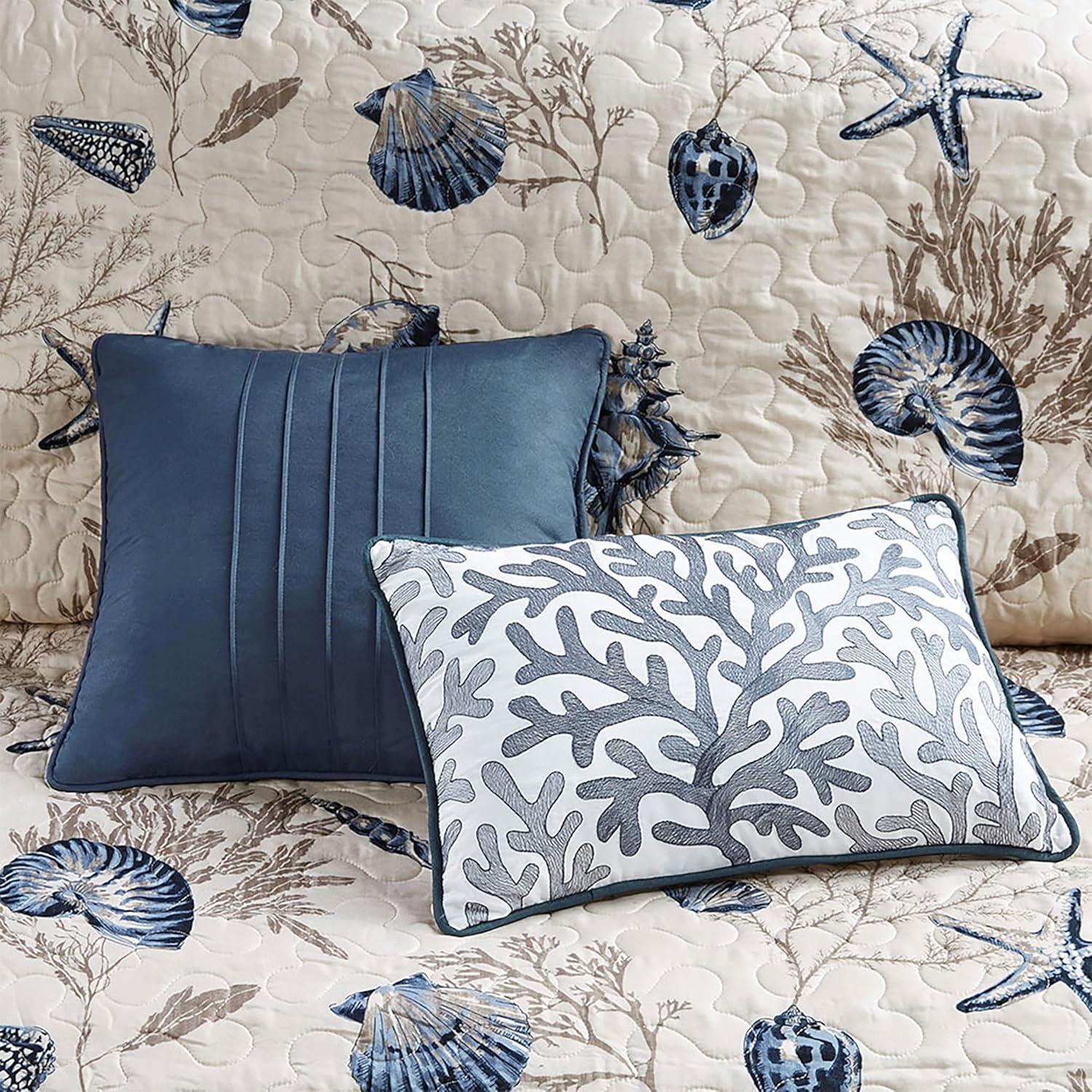 Madison Park Bayside Quilt Set with Throw Pillows