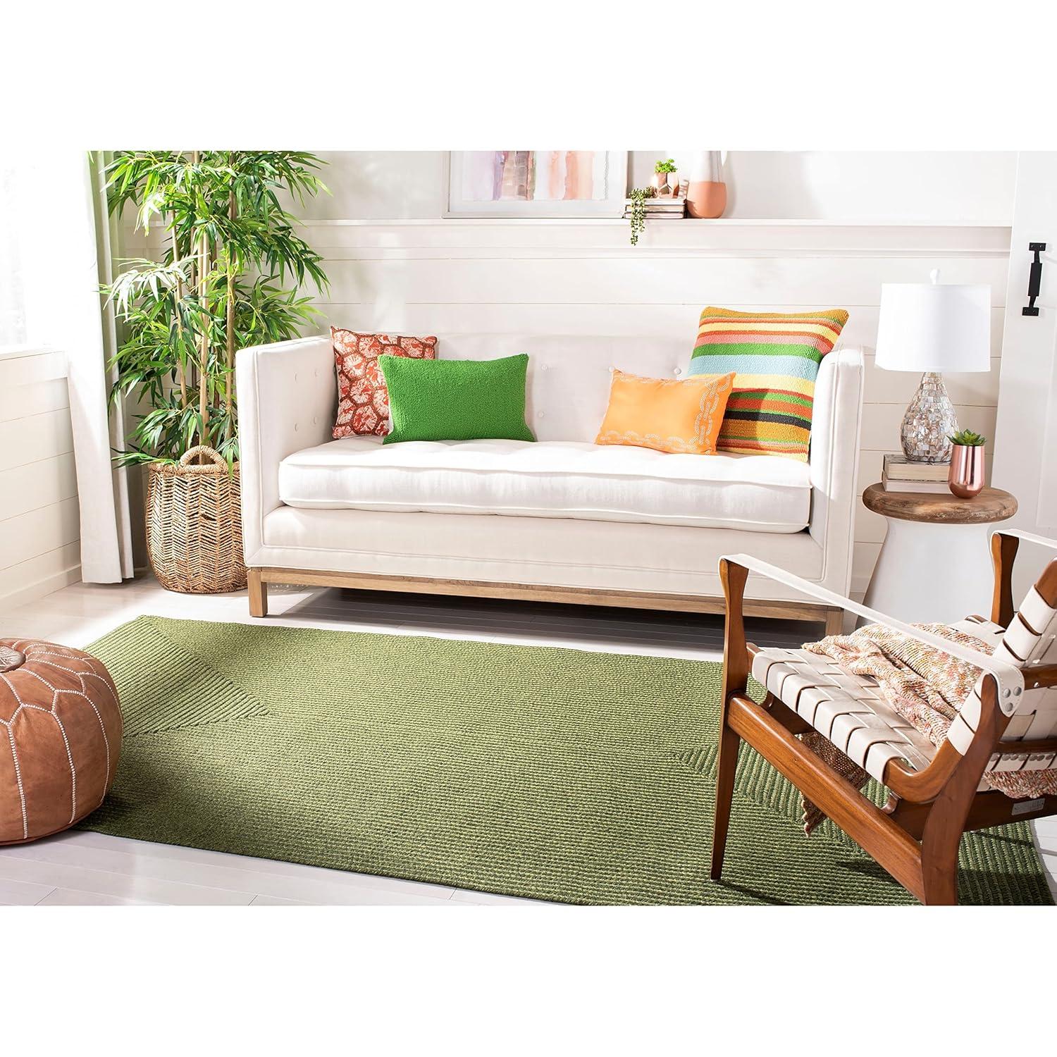 Braided BRD315 Hand Woven Accent Rug - Green - 3'x5' Oval - Safavieh.