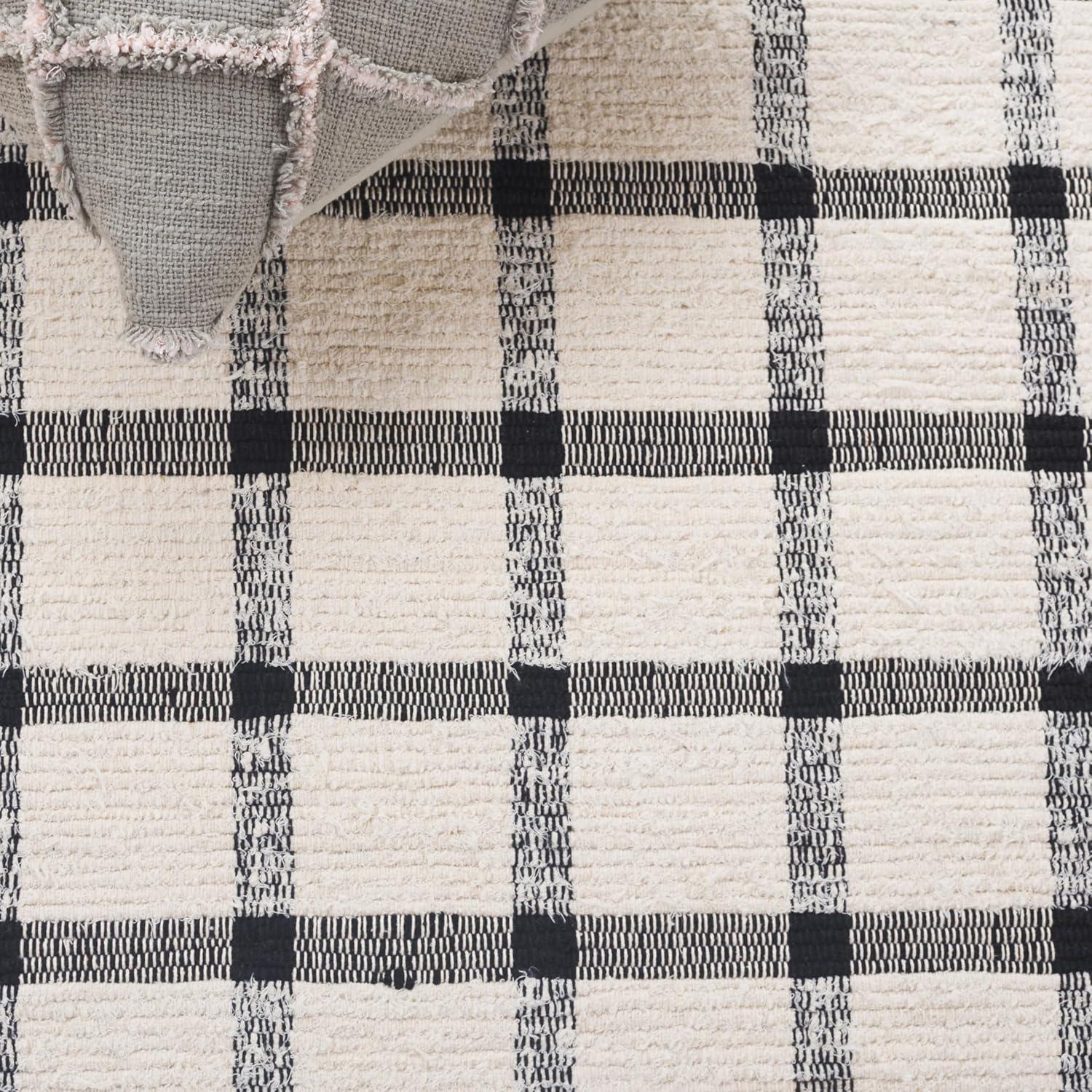 Montauk MTK752 Hand Woven Area Rug - Beige - 6'x9' - Safavieh.