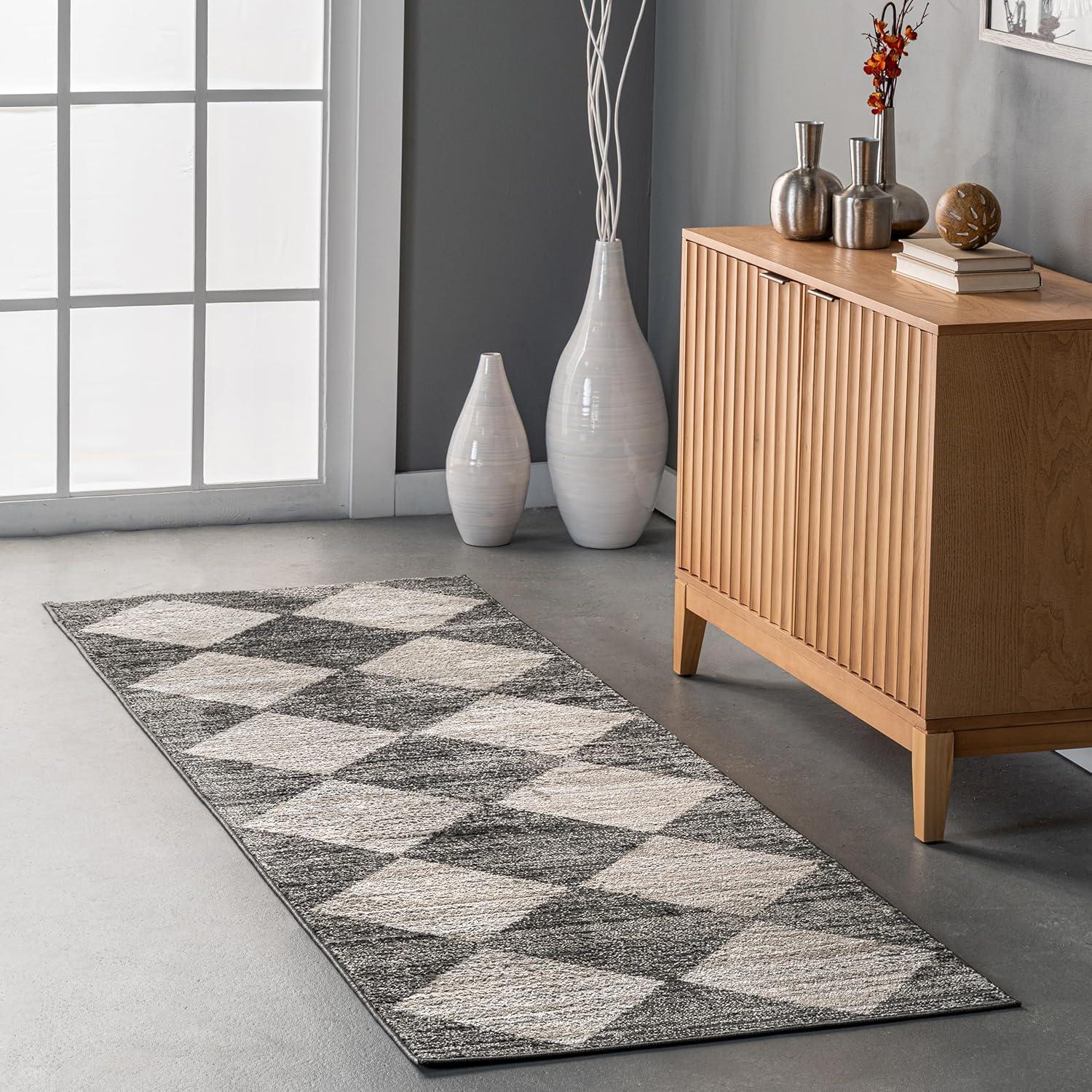 Gianna Gray Geometric Recycled Synthetic Runner Rug