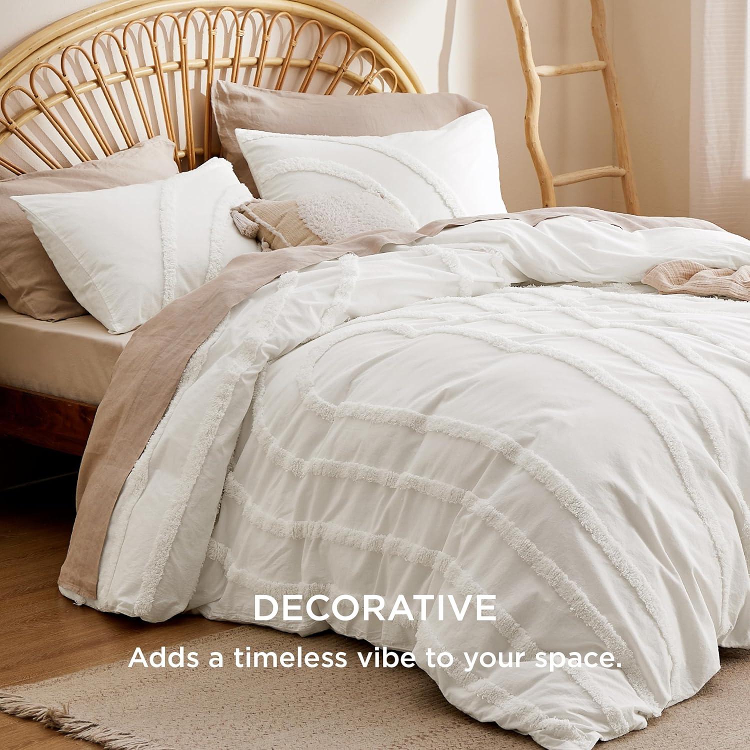 Bedsure | 3Pcs Tufted Boho Farmhouse Shabby Chic Embroidery Comforter Set