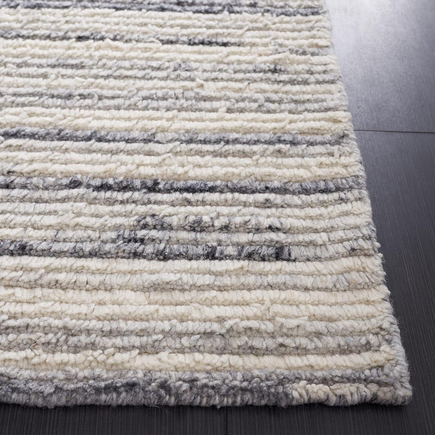 Casablanca CSB793 Hand Woven Indoor Accent Rug - Grey/Ivory - 4'x6' - Safavieh