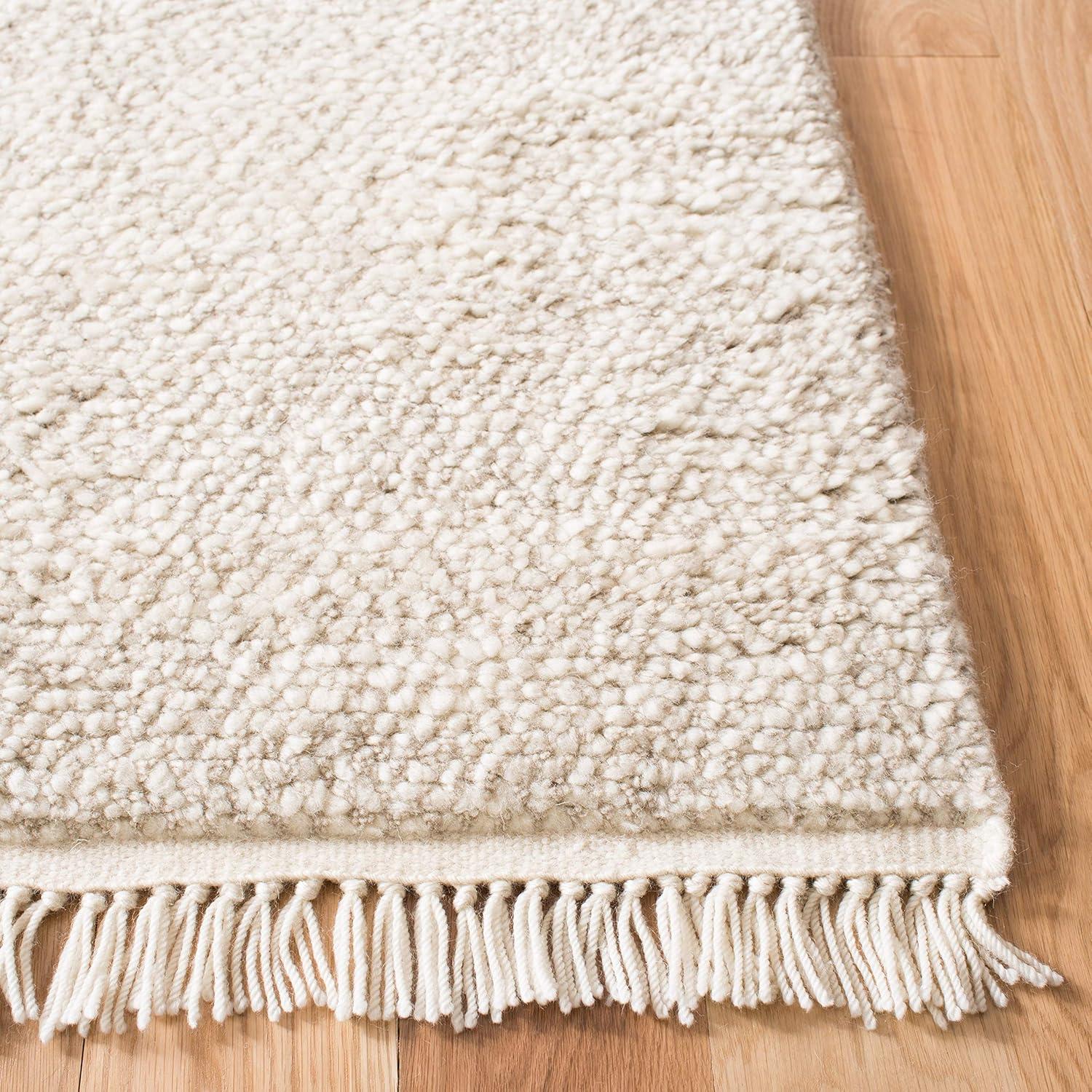 SAFAVIEH Casablanca Claud Solid Wool Shag Area Rug, Beige, 4' x 6'