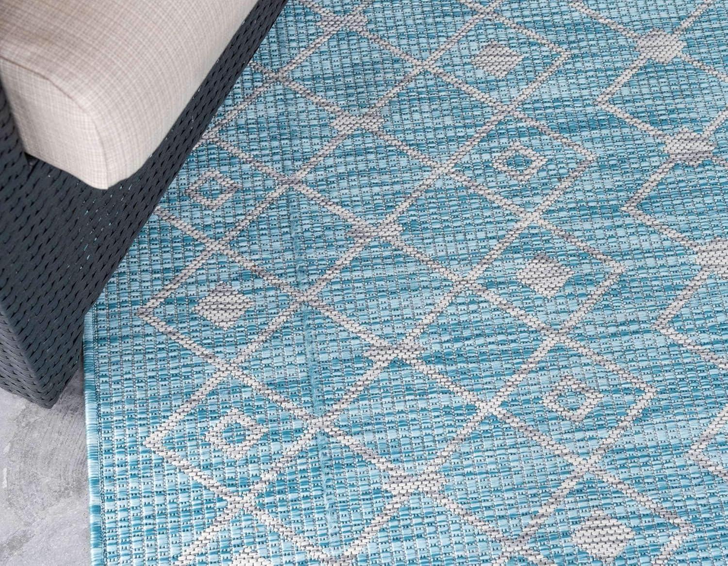 Unique Loom Outdoor Trellis Collection Area Rug - Tribal Trellis (7' 1" x 10' Rectangle Aqua/Ivory)