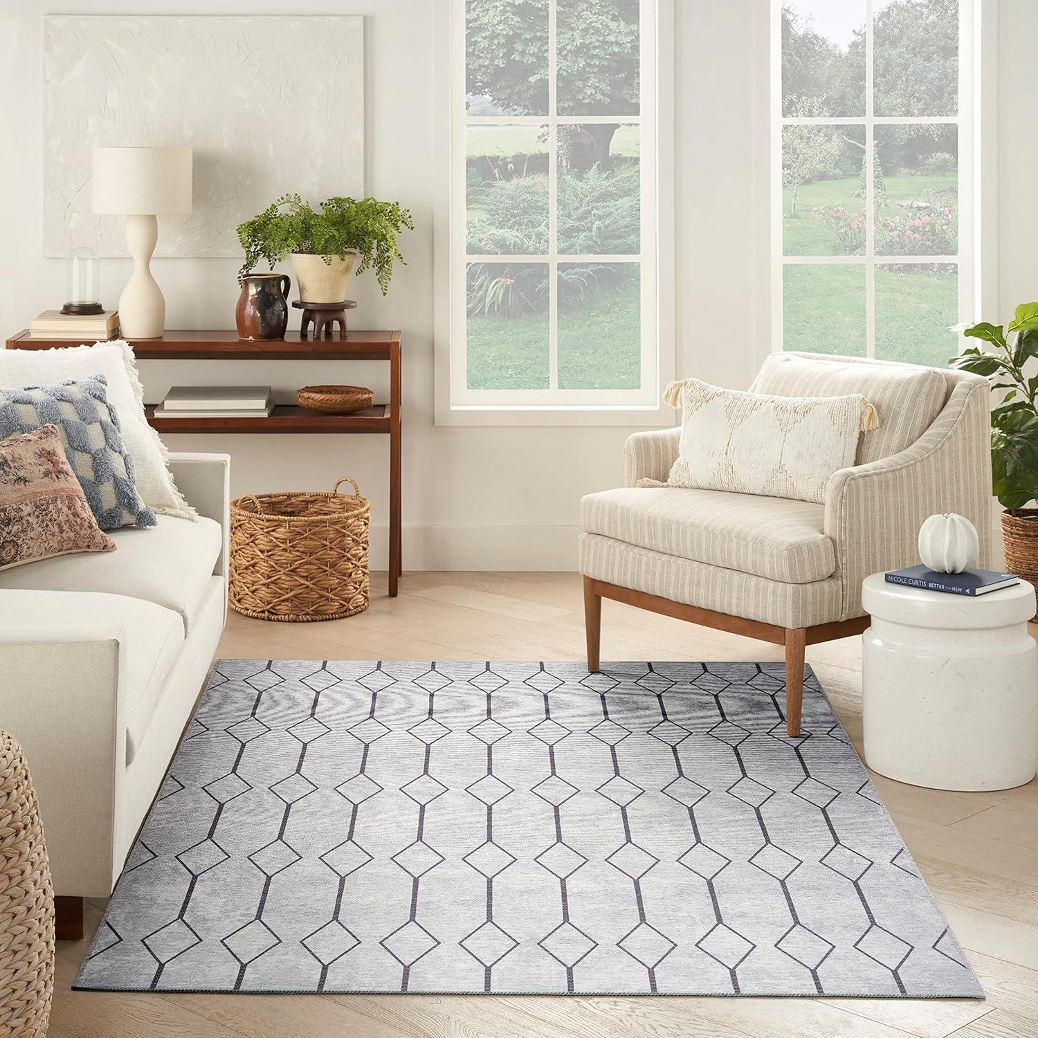 Pymble Geometric Machine Washable Area Rug in Ivory/Grey