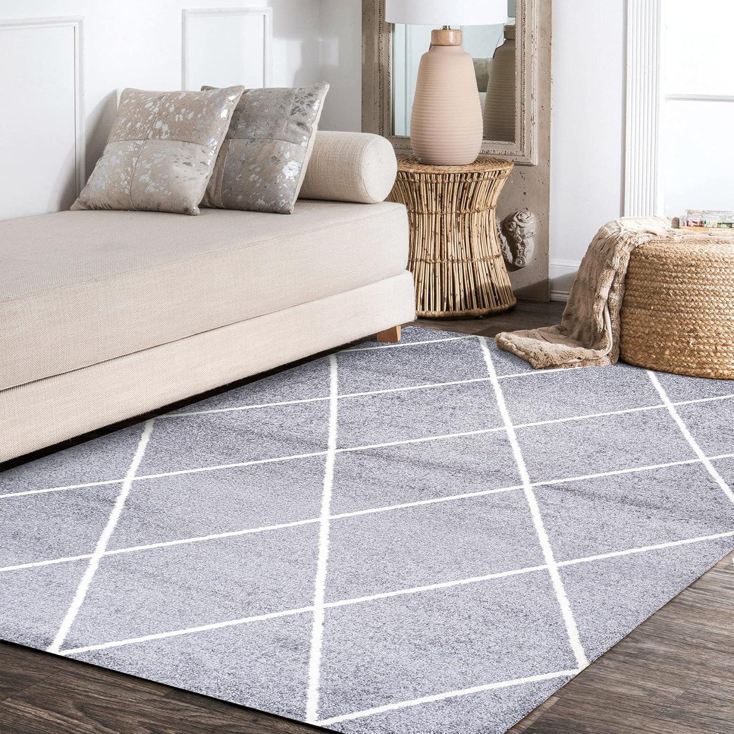 4'x6' Cole Minimalist Diamond Trellis Area Rug, Gray/White - JONATHAN Y