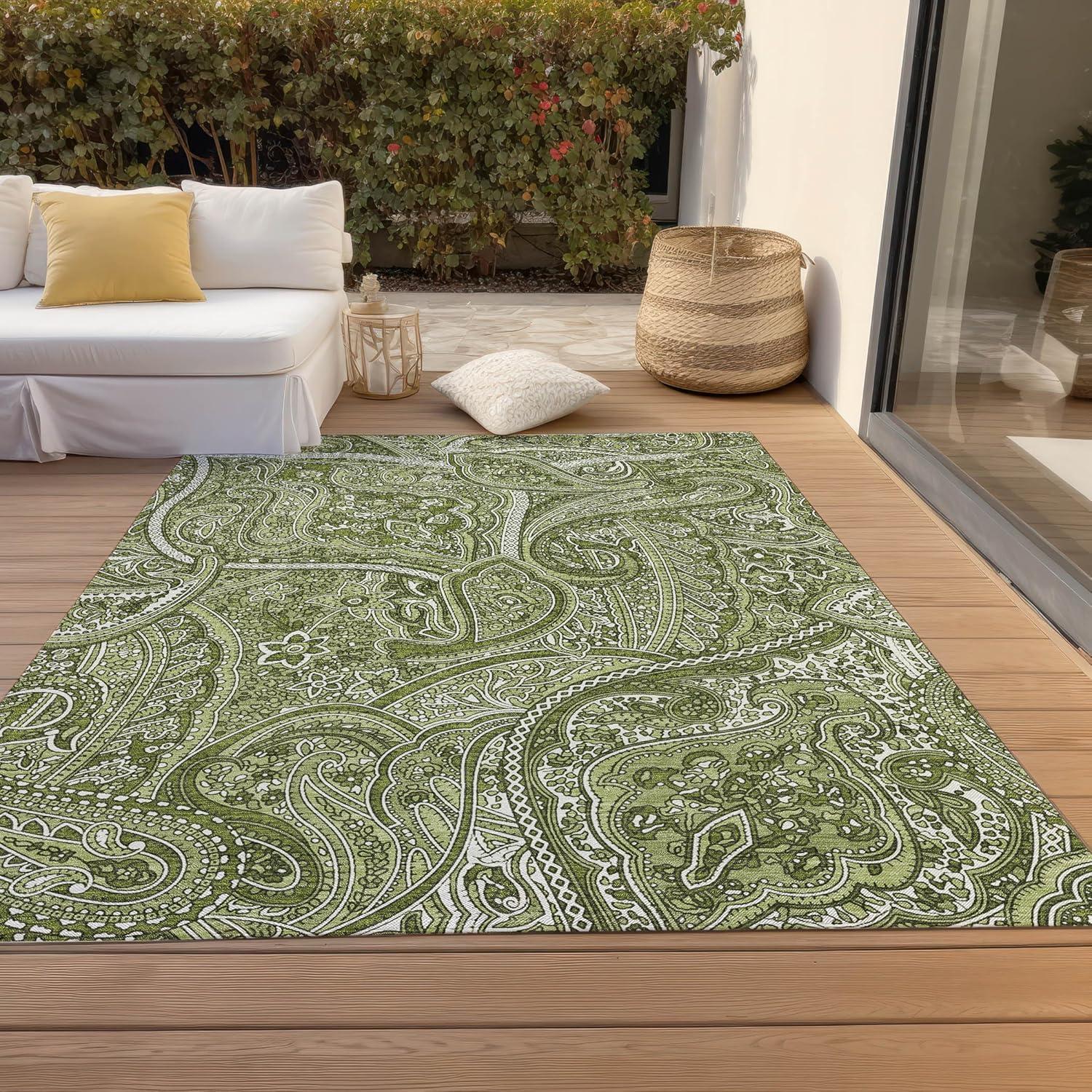 Green Paisley Machine-Washable Indoor Outdoor Rug 3' x 5'