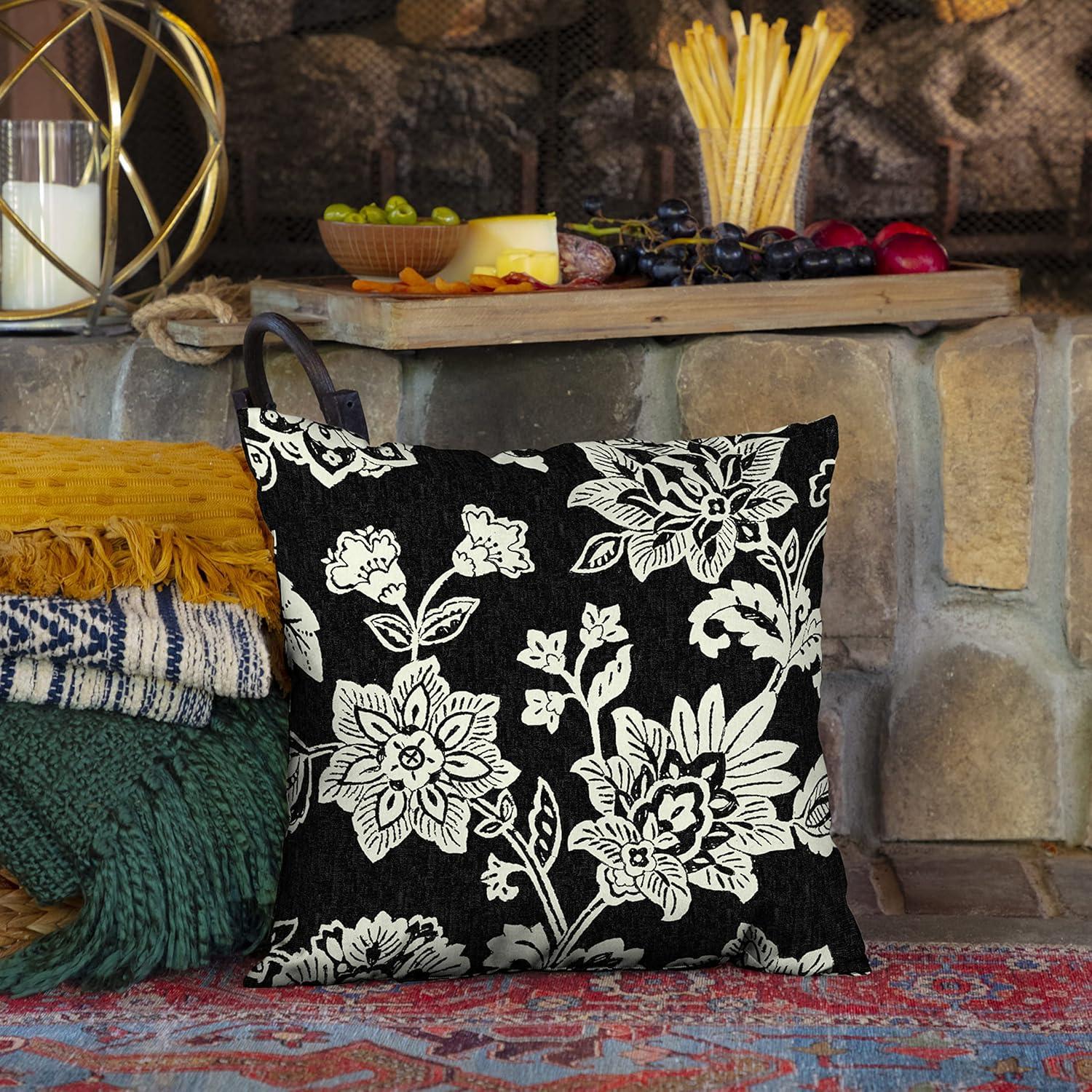 ARDEN ARDEN Ruby Outdoor Square Pillow Cover & Insert (Set of 2)