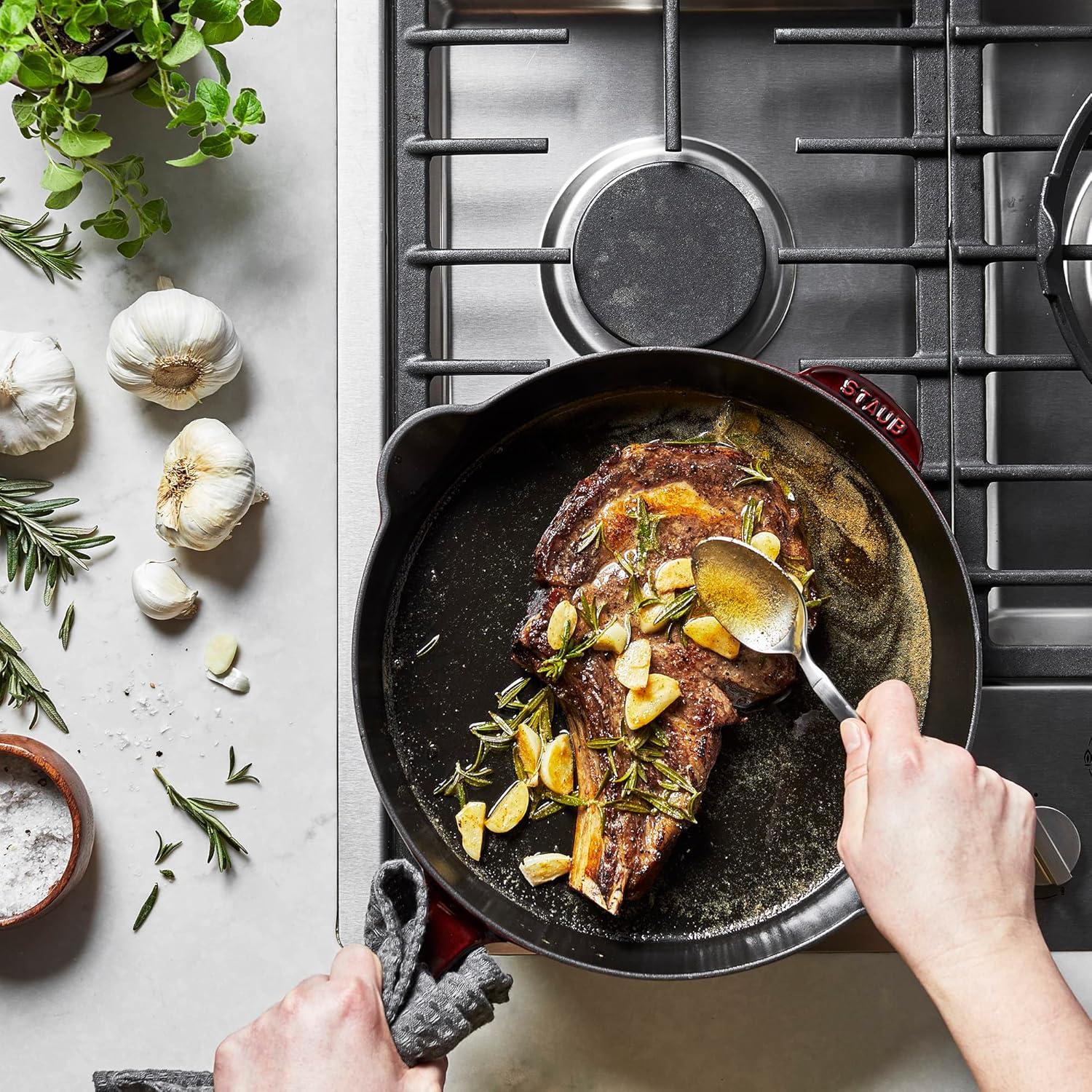 Staub Staub Cast Iron Traditional Skillet