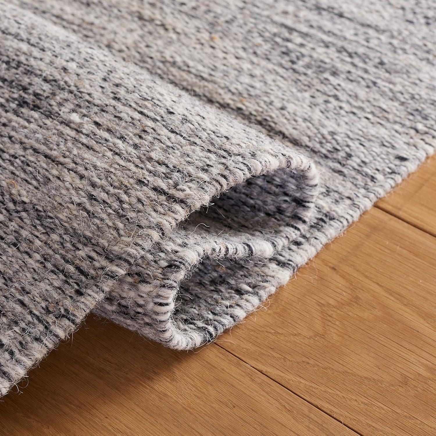 Dhurries DHU801 Hand Loomed Area Rug - Dark Grey/Beige - 5'x8' - Safavieh.