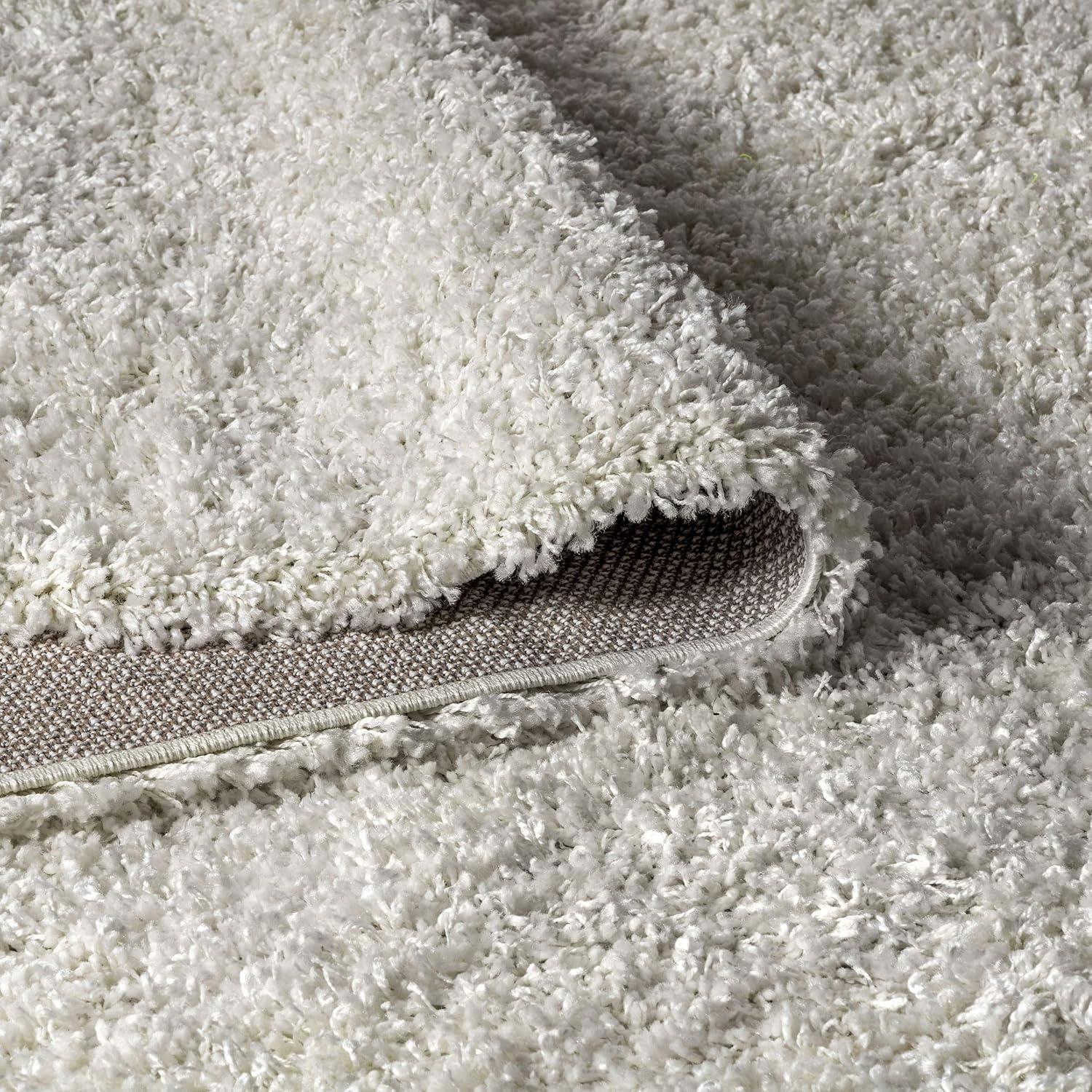 5'x8' Mercer Shag Plush Area Rug, White - JONATHAN Y
