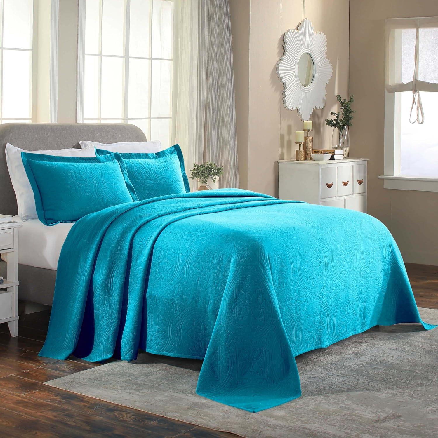 Celtic Circles Premium Cotton Queen Bedspread Set in Peacock Blue