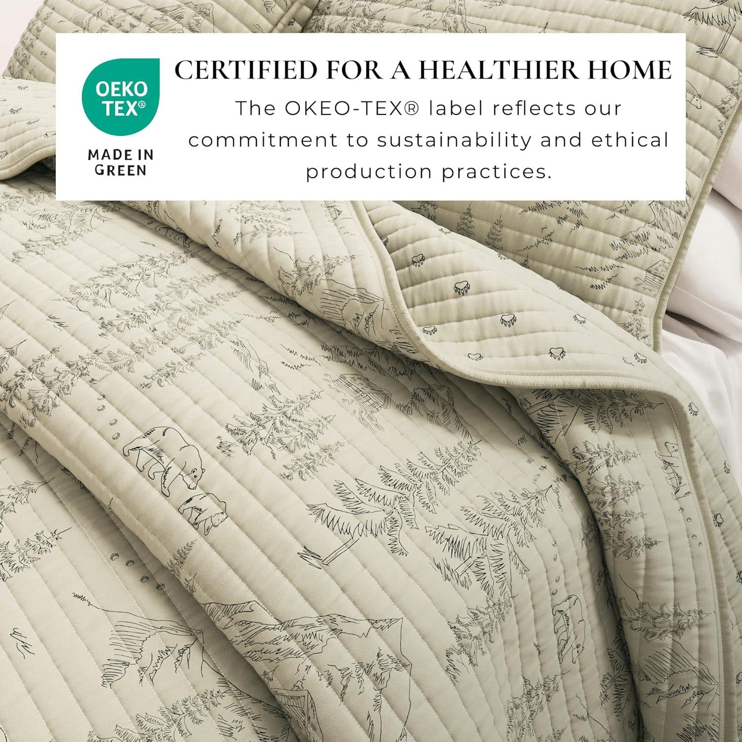 FreshFolds Green Forest Reversible Lodge Quilt Set with Shams