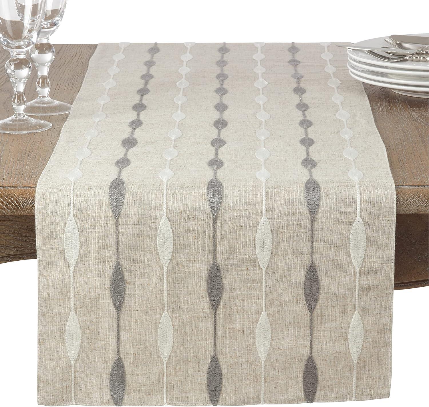 Saro Lifestyle Runner With Embroidered Design