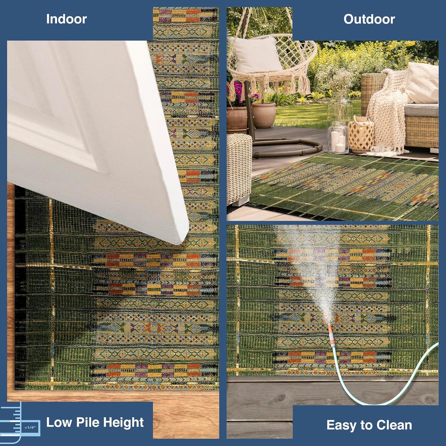 Liora Manne Marina Stripe Indoor/Outdoor Rug Green 3'3" x 4'11"