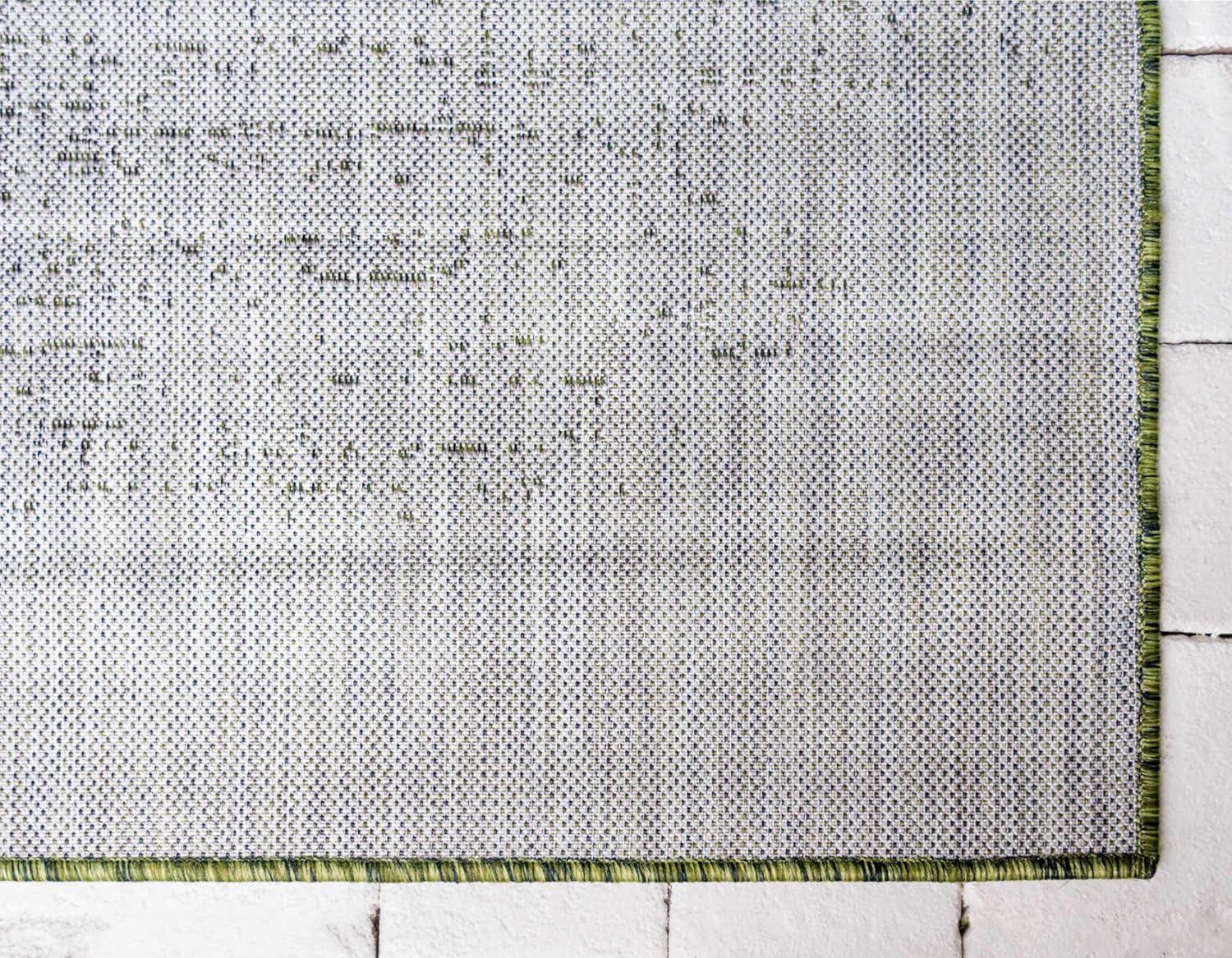 Unique Loom 5' 1 x 8' 0 Rectangle Indoor/Outdoor Modern Green Area Rug