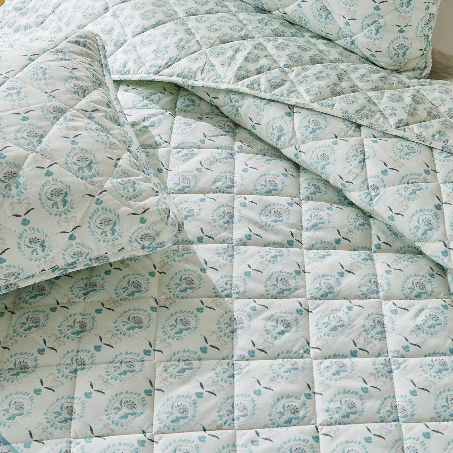 King Blue Floral Reversible Microfiber Quilt Set