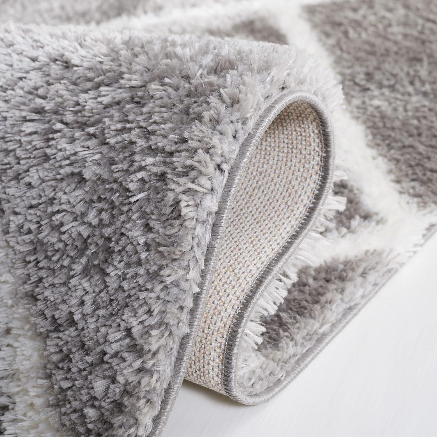 Tahoe Shag THO676 Power Loomed Indoor Area Rug - Grey/White - 9'x12' - Safavieh