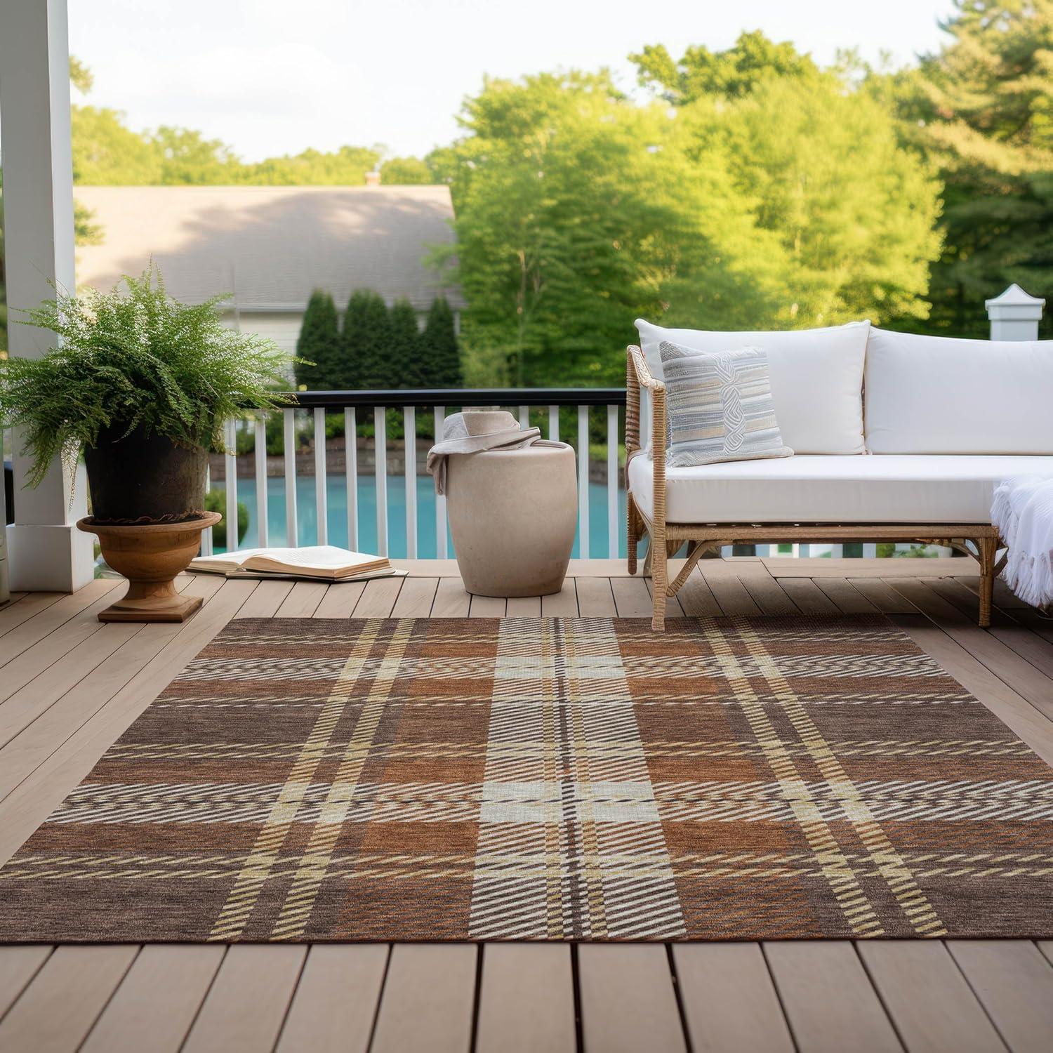 Brown Plaid Synthetic Indoor/Outdoor Washable Rug 5' x 7'