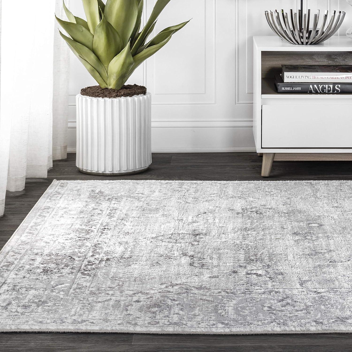 8'x10' Modern Persian Vintage Area Rug, Light Grey - JONATHAN Y