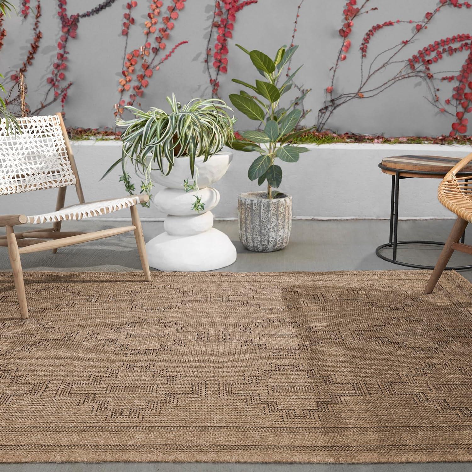 Tarina Indoor / Outdoor Rug - 3' x 8'