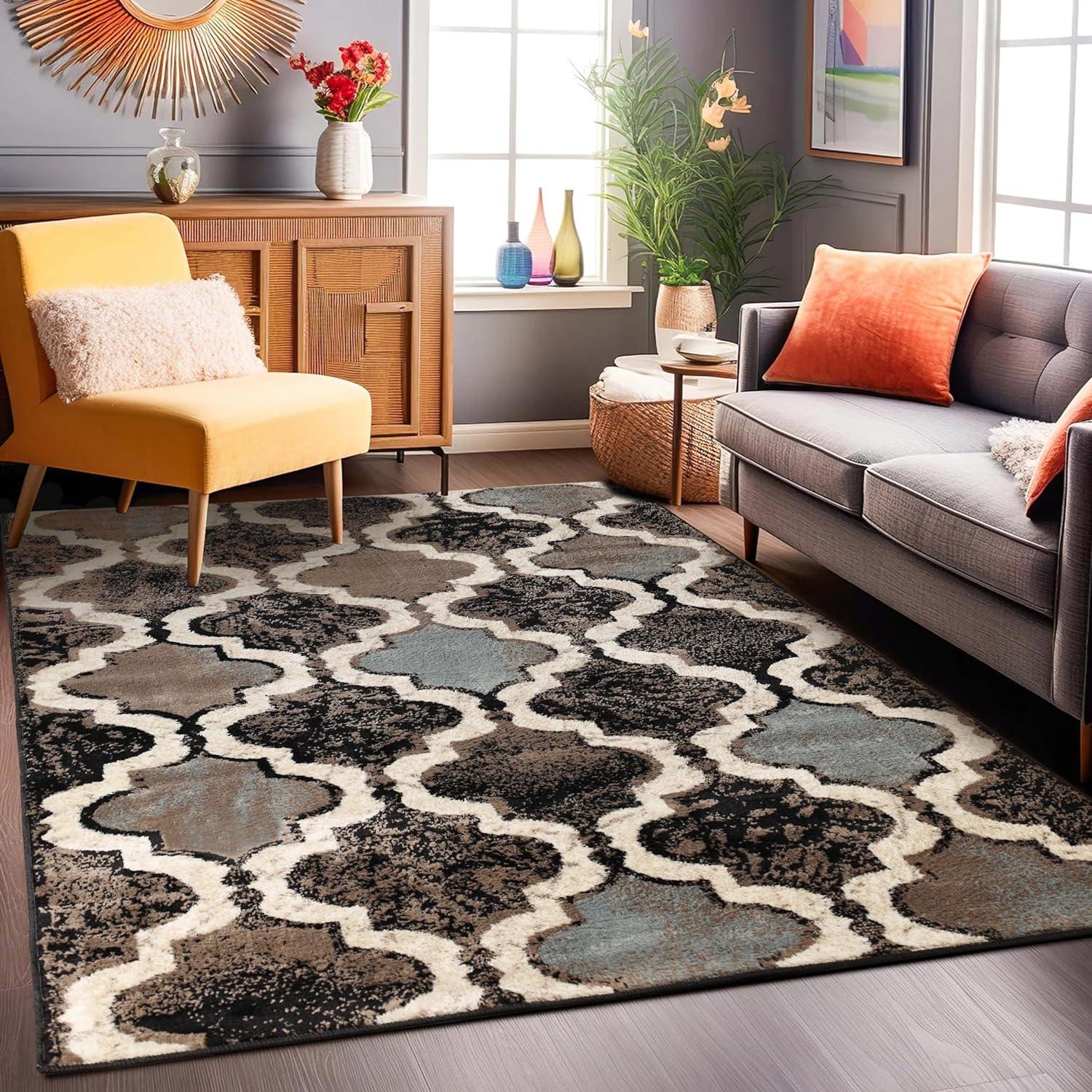 Ivory Elegance Trellis 8' x 10' Synthetic Area Rug