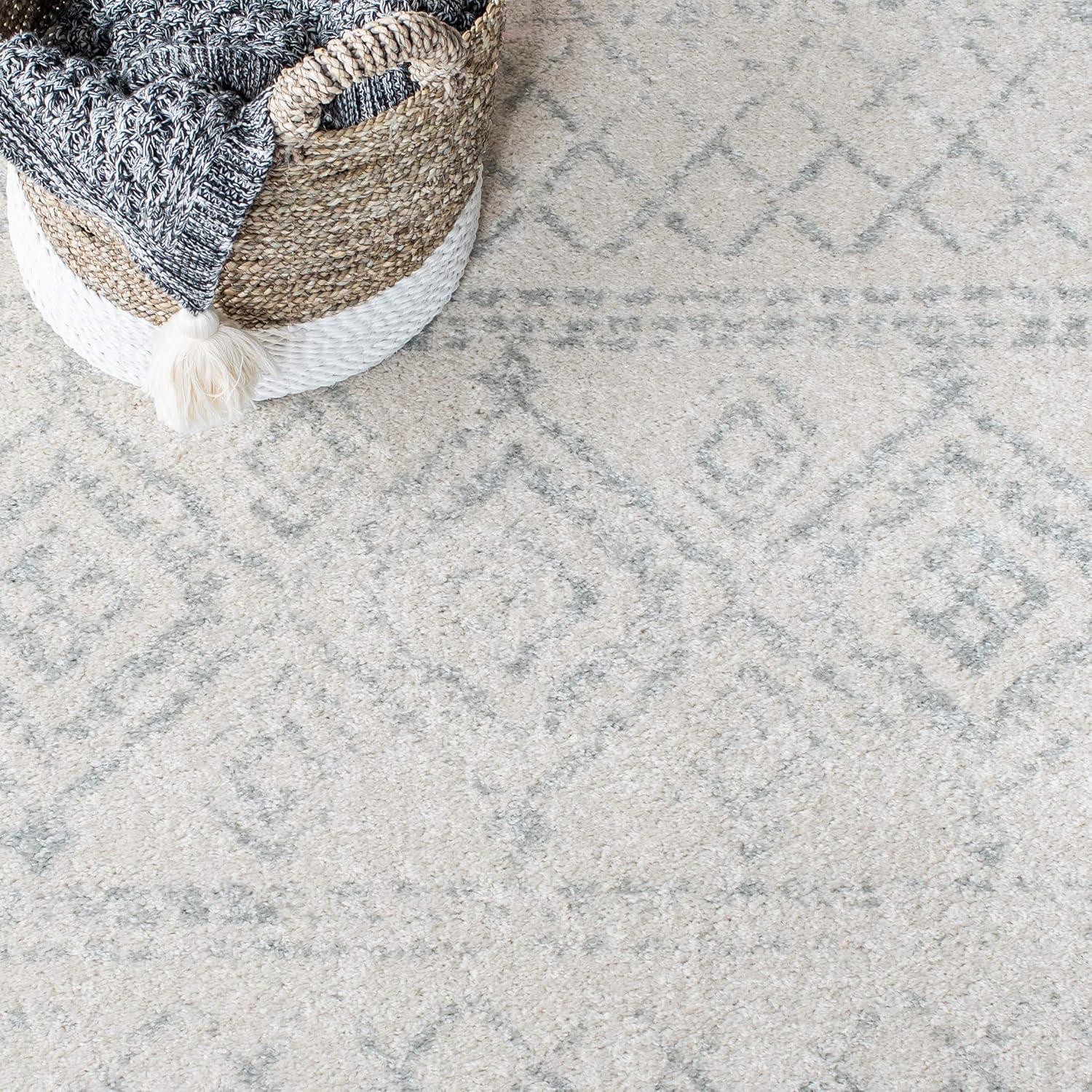 Tulum 268 Area Rug In Ivory / Light Grey