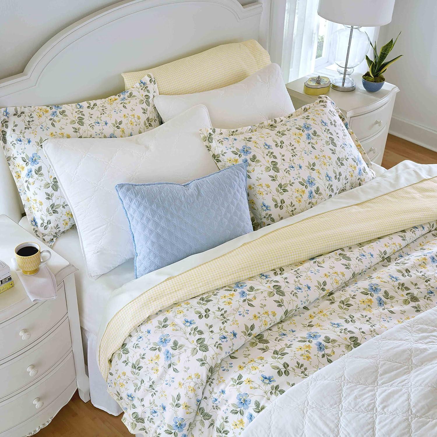 Laura Ashley Laura Ashley Meadow Floral Cotton Blue Duvet Cover Set