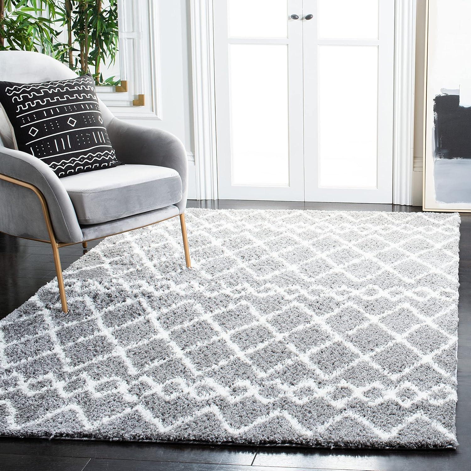 Berber Shag BER165 Power Loomed Indoor Area Rug - Light Grey/Cream - 6'7"x6'7" - Safavieh