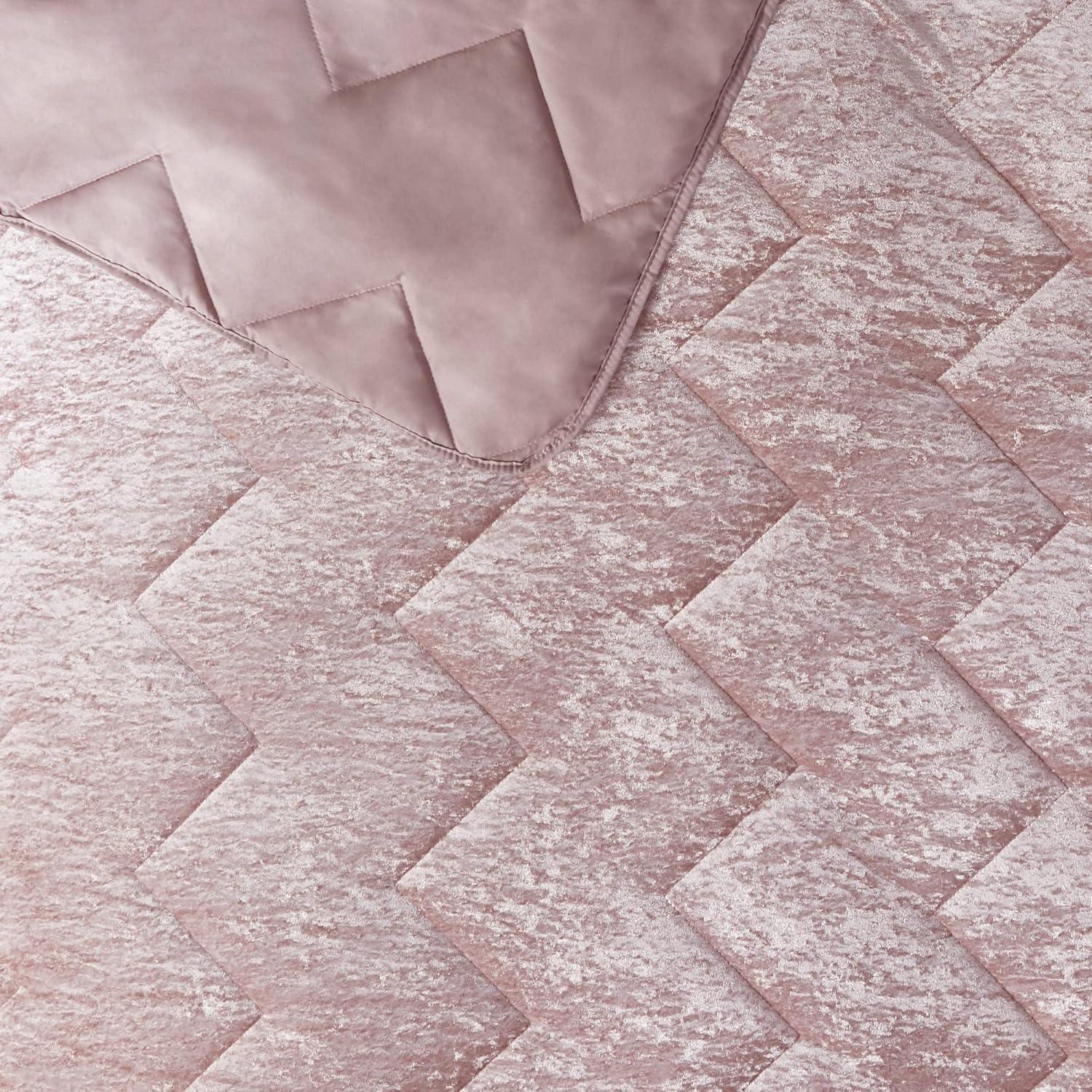 Comfort Spaces Juliette Luxe Comforter Set Velvet Lush with Soft Brushed Microfiber Reverse, All Season Cozy Velvet Bedding Sets, Fluffy Comforter Bed Set, Matching Sham, Blush Twin/Twin XL 2 Piece